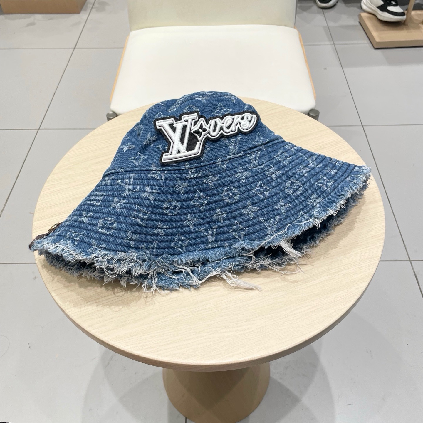 LV路易威登牛仔渔夫帽，头围57cm