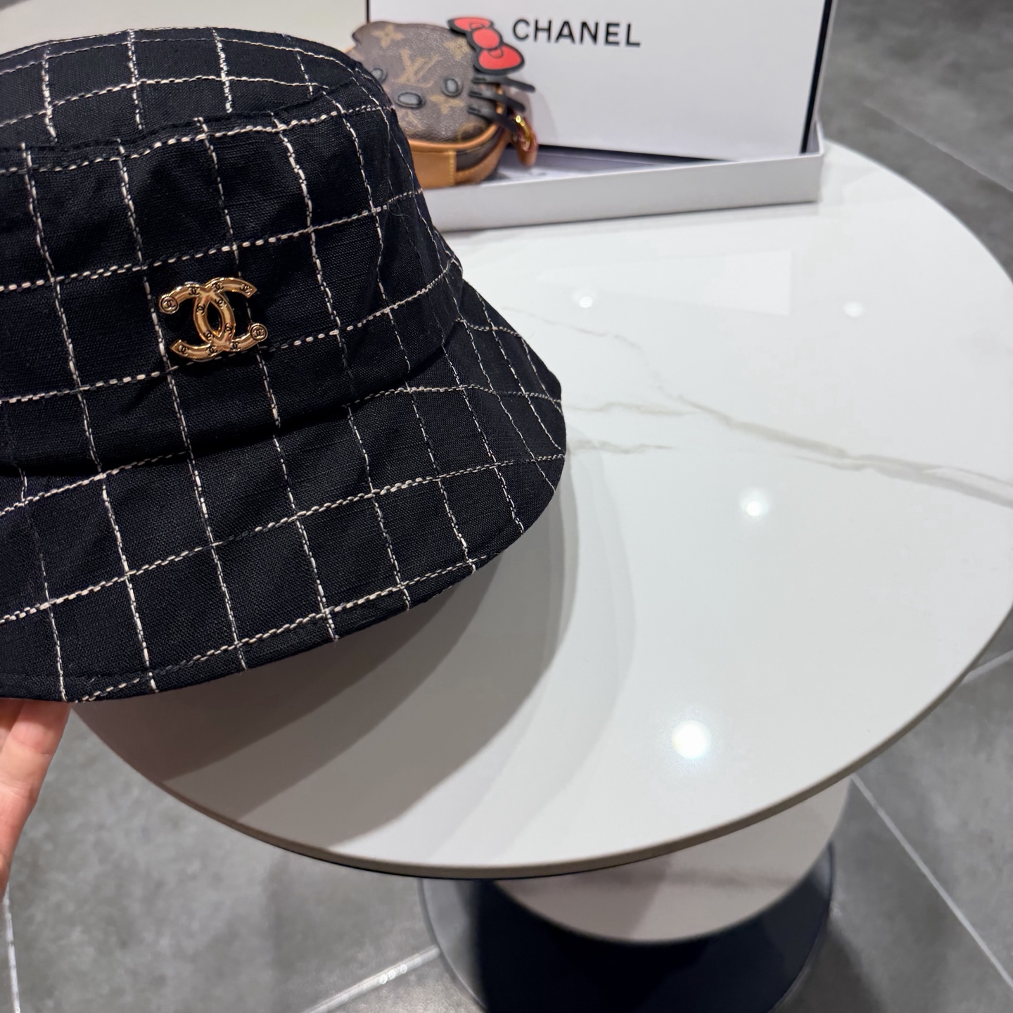 chanel香奈儿春夏新款牛仔渔夫帽超洋气的小设计~帽型好✓