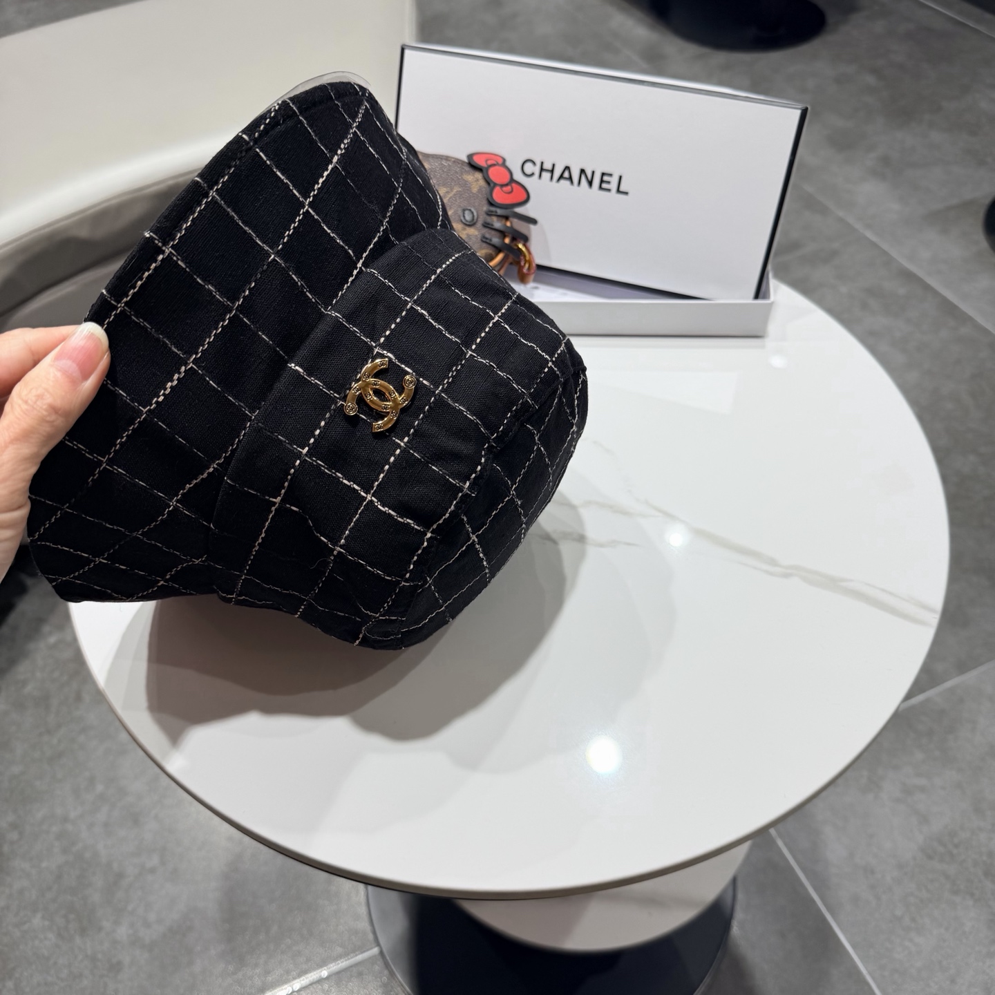 chanel香奈儿春夏新款牛仔渔夫帽超洋气的小设计~帽型好✓