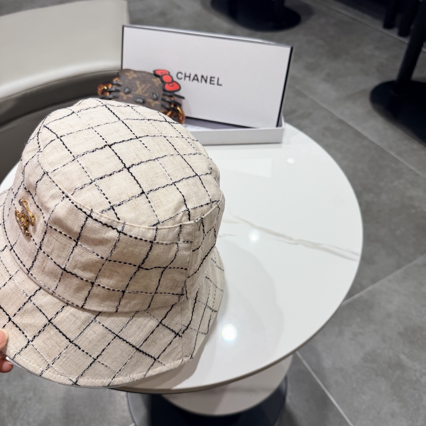 chanel香奈儿春夏新款牛仔渔夫帽超洋气的小设计~帽型好✓