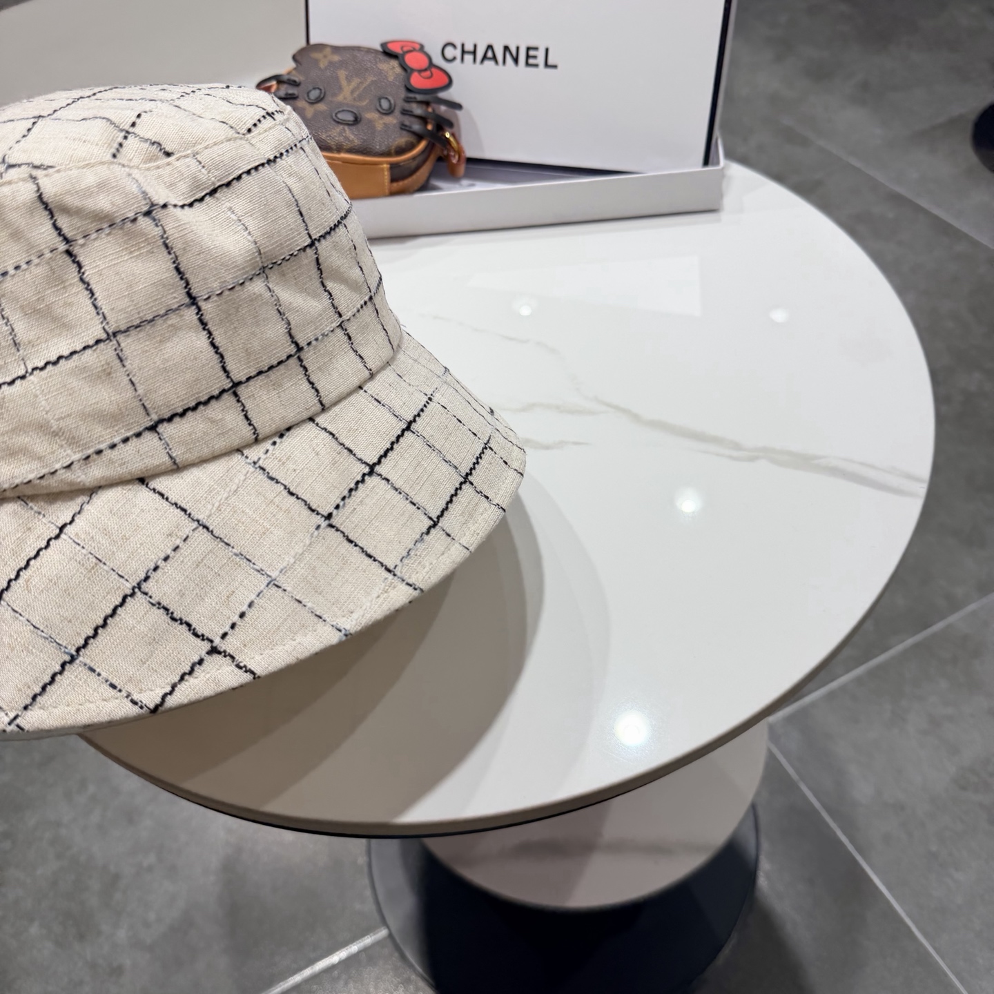 chanel香奈儿春夏新款牛仔渔夫帽超洋气的小设计~帽型好✓