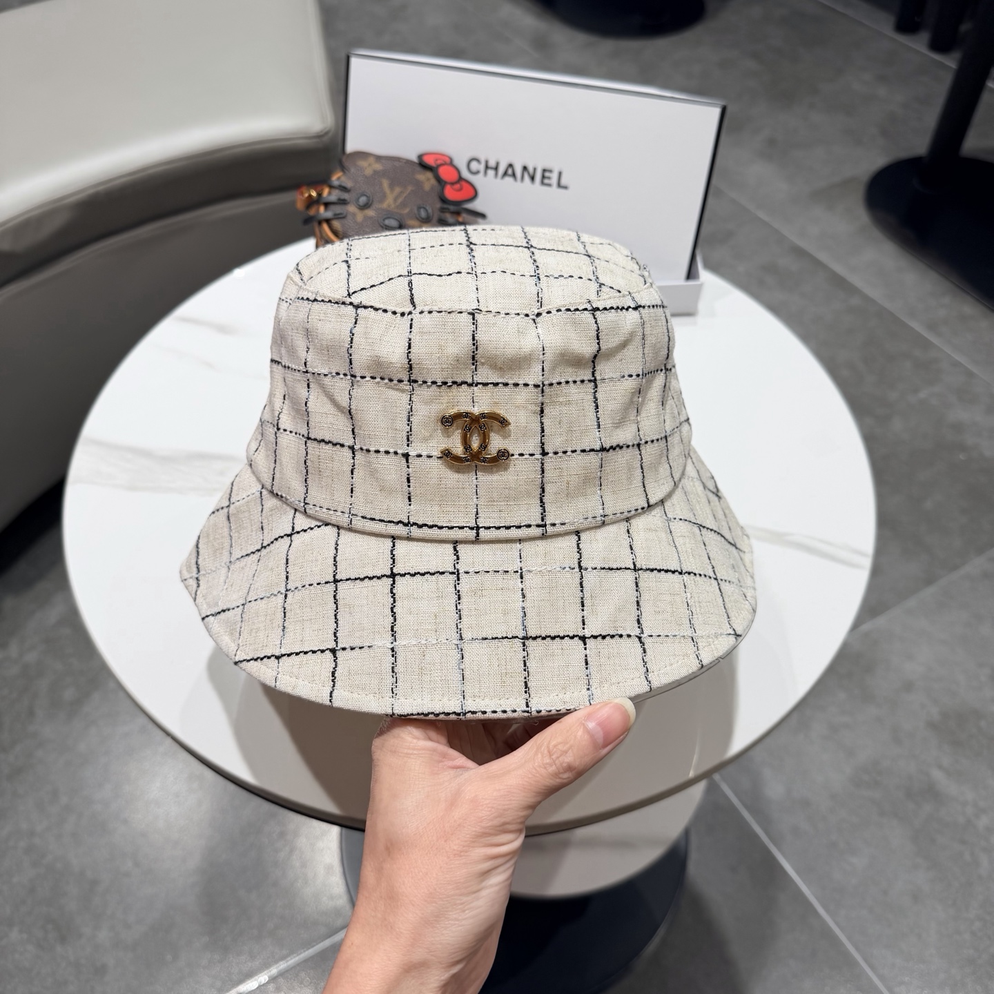 chanel香奈儿春夏新款牛仔渔夫帽超洋气的小设计~帽型好✓