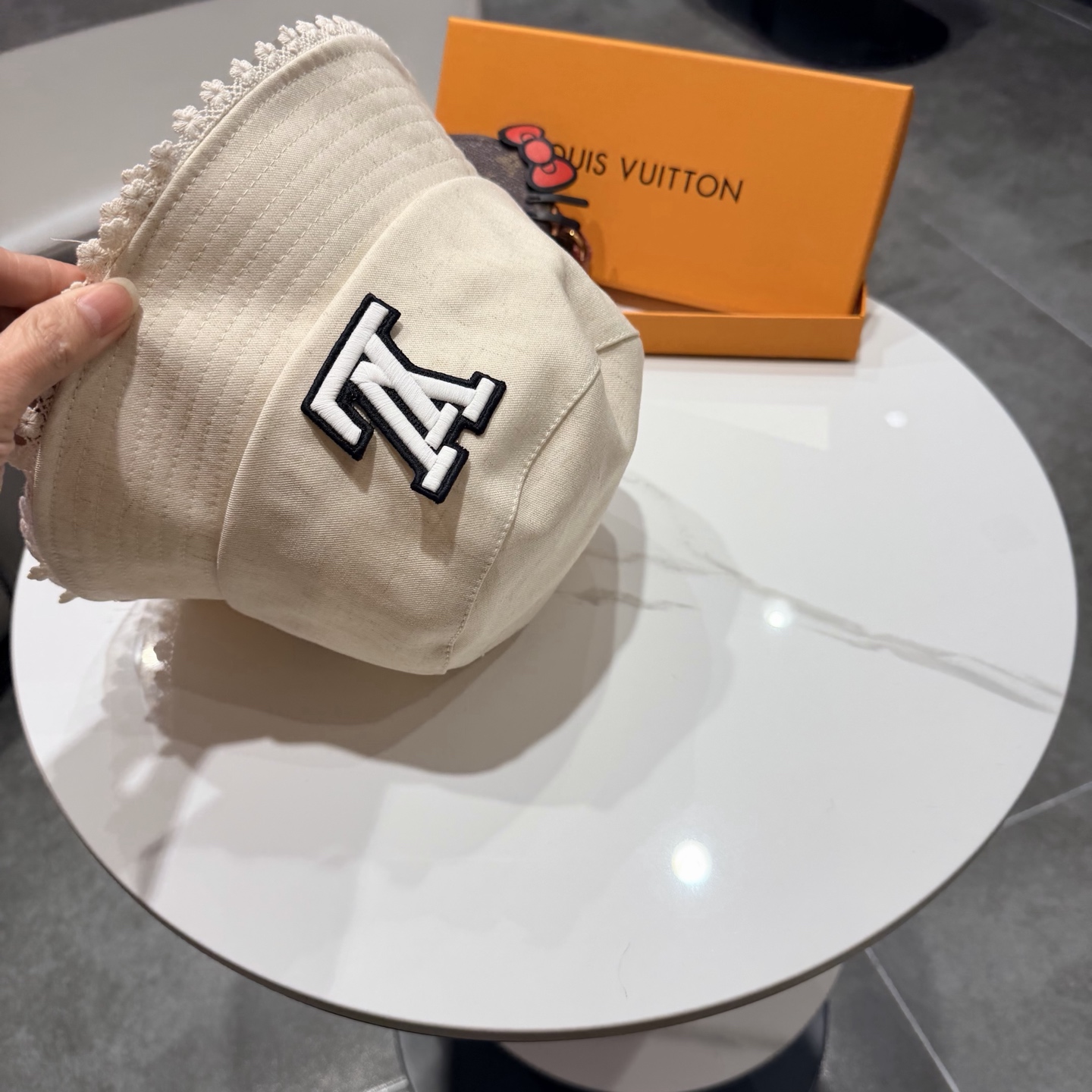 LV路易威登春夏款渔夫帽、头围57cm 男女通用