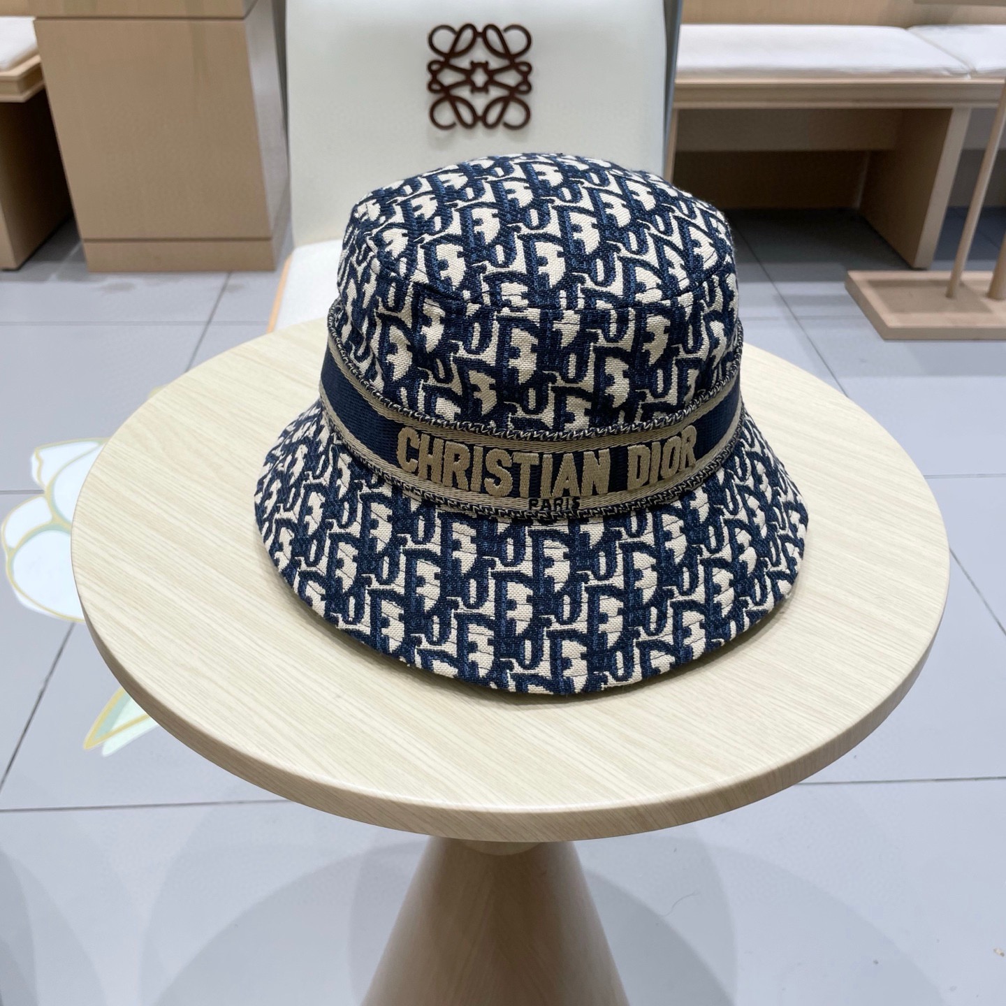 原单品质【迪奥DIOR】官网同步上线 韩版新款英式运动款重工定制款1:1原单品质 男女通用渔夫帽 绵麻地