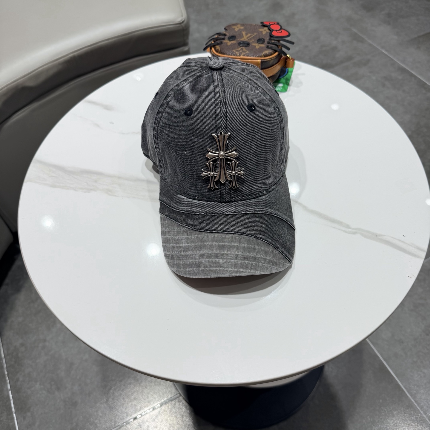 NO:742896,New baseball cap!  Crow Heart’s men’s and women’s styles are sweet and cool!  Hats, straw hats, bucket hats, baseball caps, hats, chrome hearts, espadrilles, hats19860909棒球帽上新啦！ 克罗心 男女款甜酷十足！帽子草帽渔夫帽棒球帽,帽子,chrome hearts,espadrilles,hats,hat
