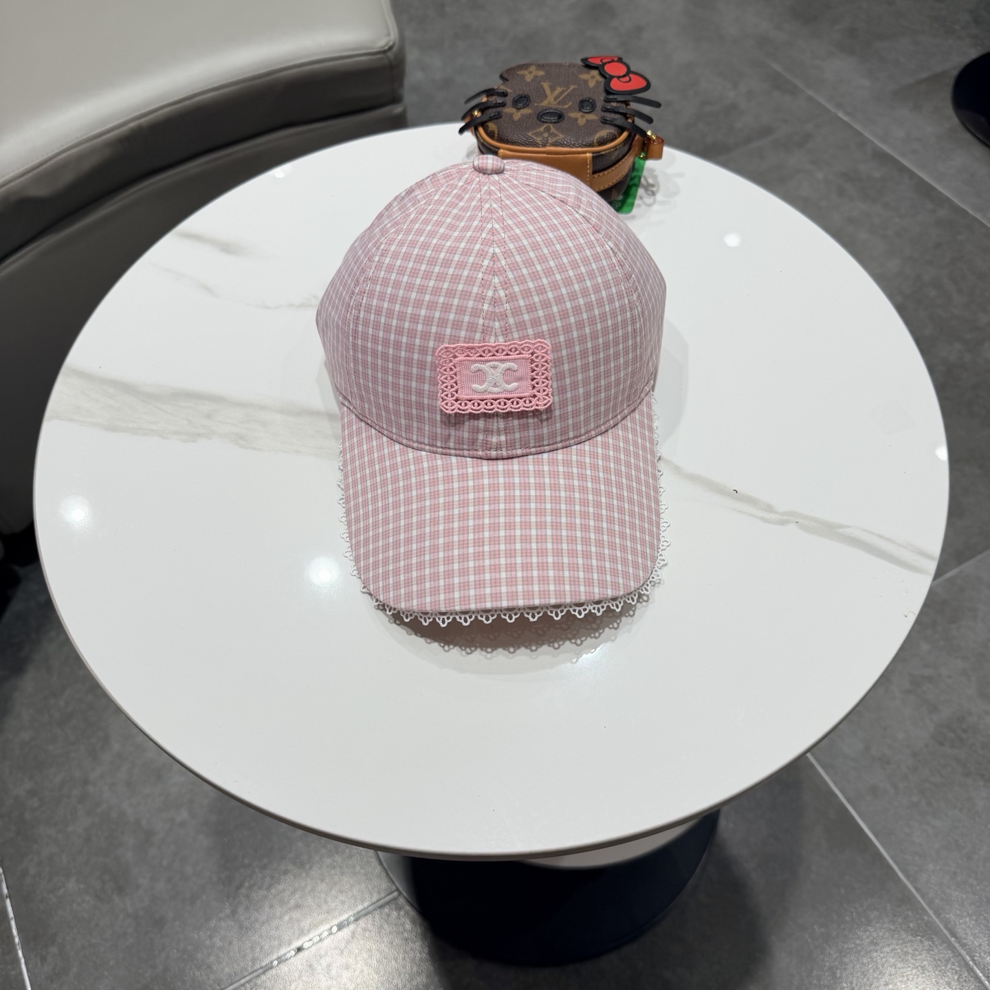 NO:742910,[CELINE] New classic casual and trendy baseball cap in Japanese and Korean style, looks great with any combination!  When traveling, you must buy a hat: a straw hat, a fisherman hat, a baseball cap, hats, celine, celine, espadrilles, hats19860909【CELINE赛琳】新款经典休闲潮流款 棒球帽日韩风格,随便搭配都超好看！出门旅游,绝对要入手的一款帽子草帽渔夫帽棒球帽,帽子,celine,celine,espadrilles,hats,hat