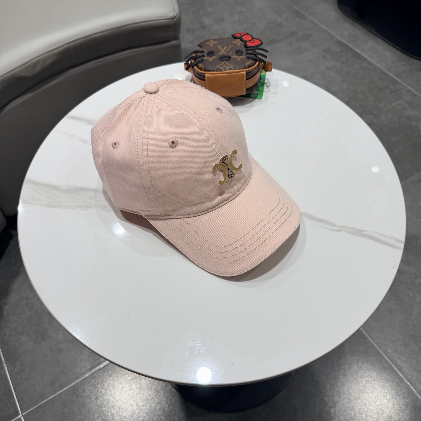 赛琳 CELINE 新款春夏球帽🧢大牌款超好搭配，闭眼入的一款