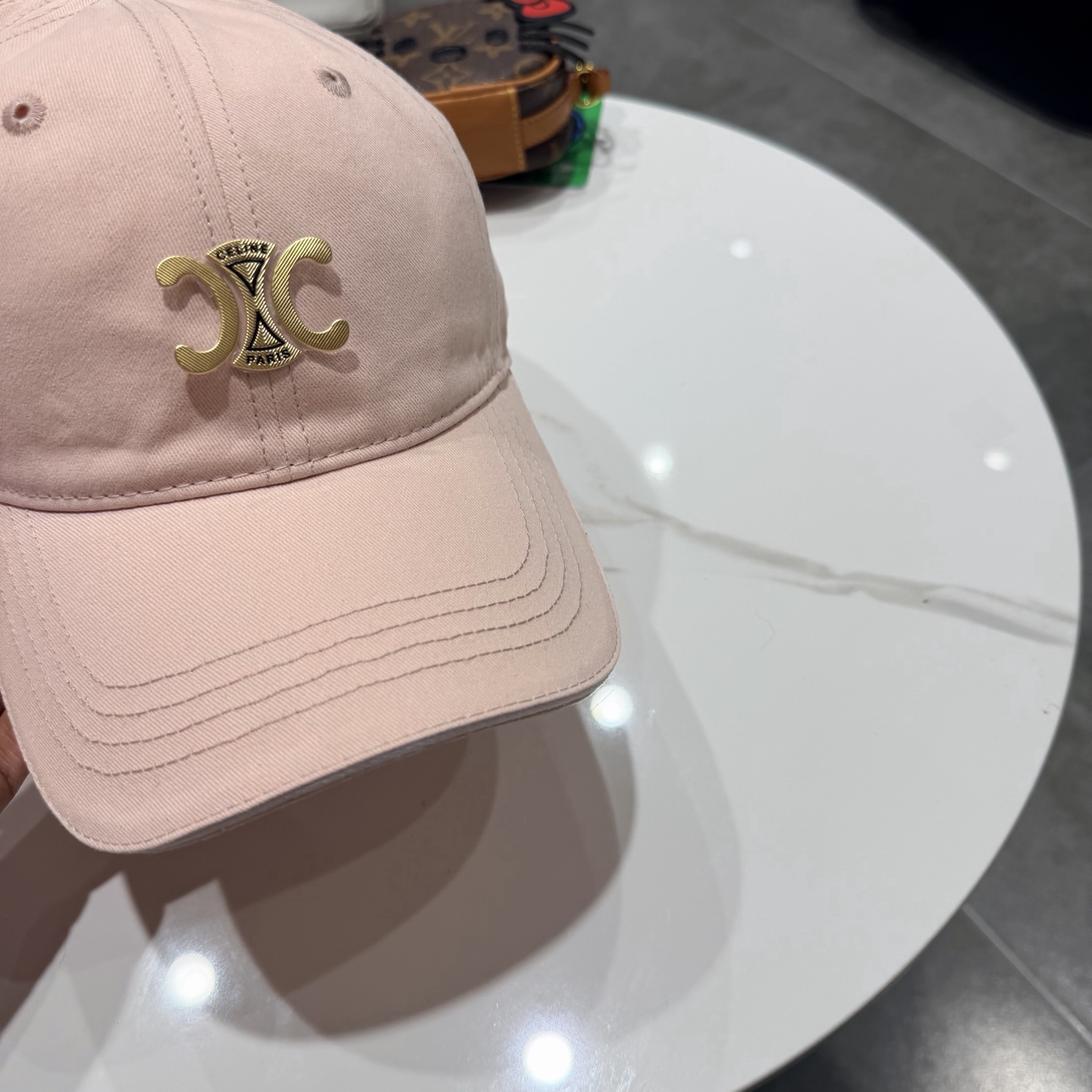 赛琳 CELINE 新款春夏球帽🧢大牌款超好搭配，闭眼入的一款