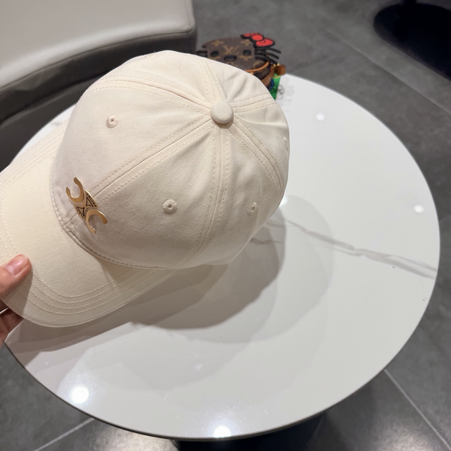 赛琳 CELINE 新款春夏球帽🧢大牌款超好搭配，闭眼入的一款