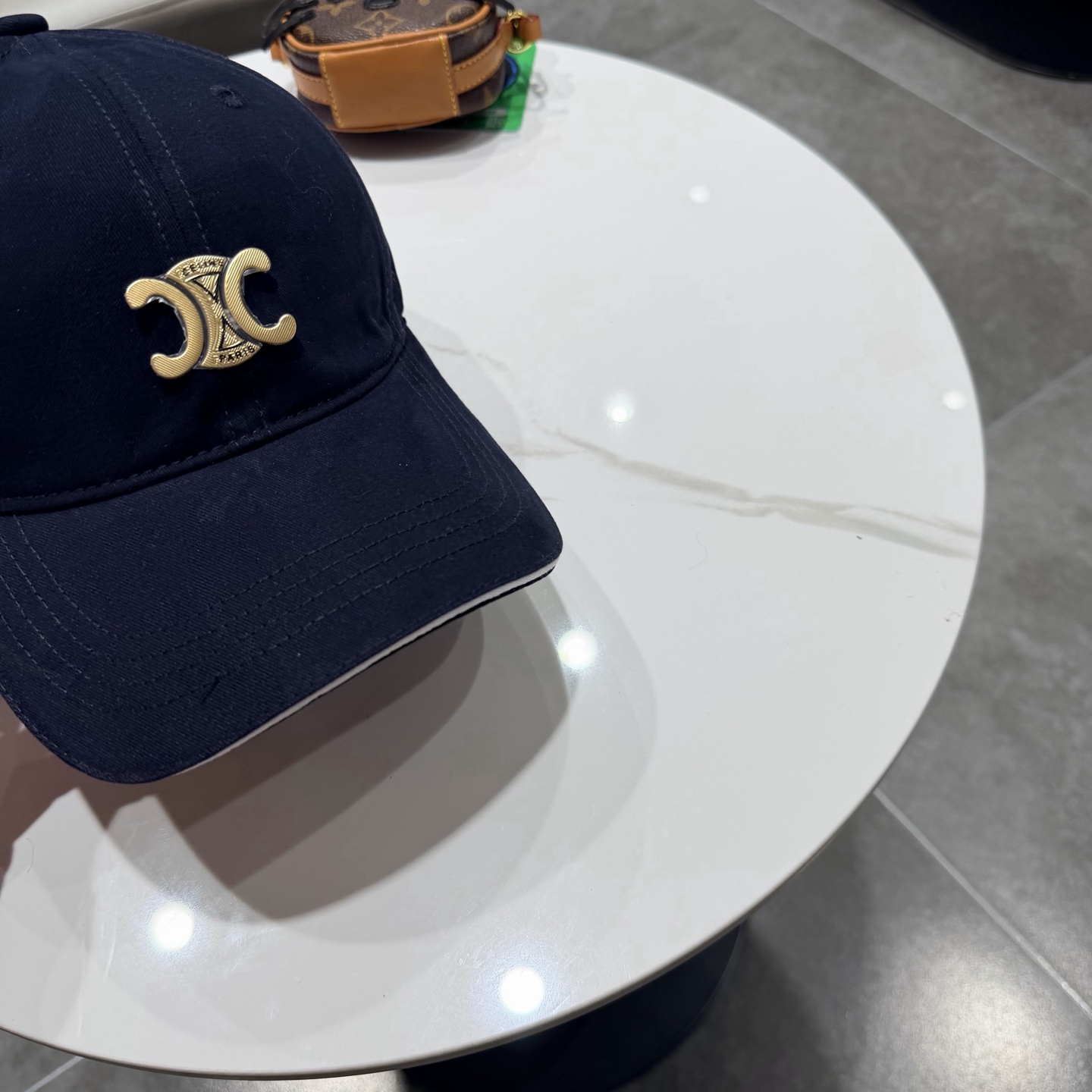 赛琳 CELINE 新款春夏球帽🧢大牌款超好搭配，闭眼入的一款