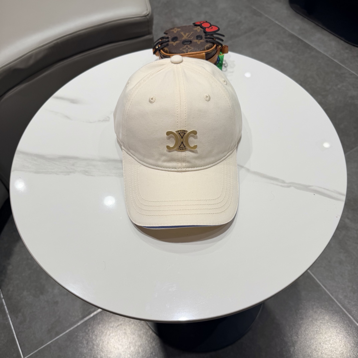 赛琳 CELINE 新款春夏球帽🧢大牌款超好搭配，闭眼入的一款