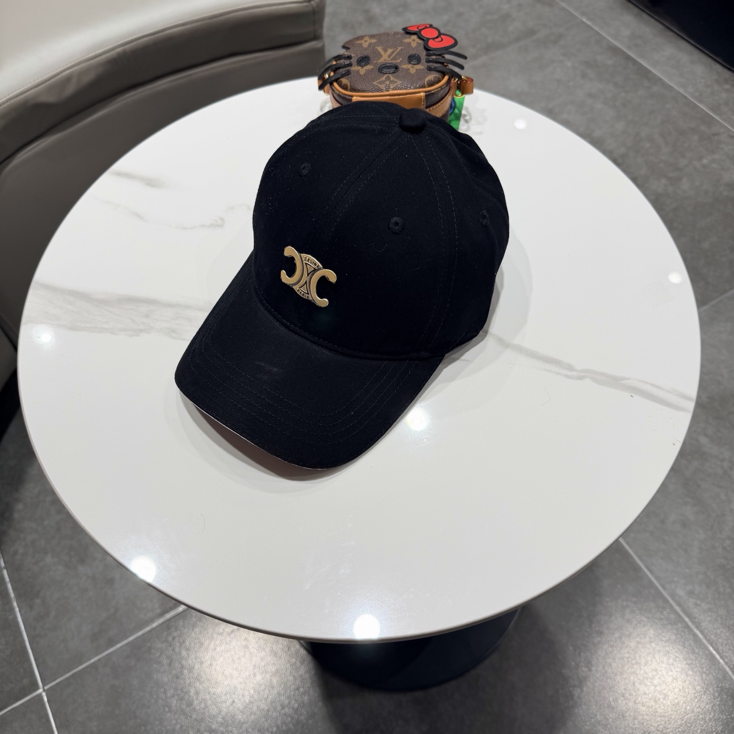 赛琳 CELINE 新款春夏球帽🧢大牌款超好搭配，闭眼入的一款