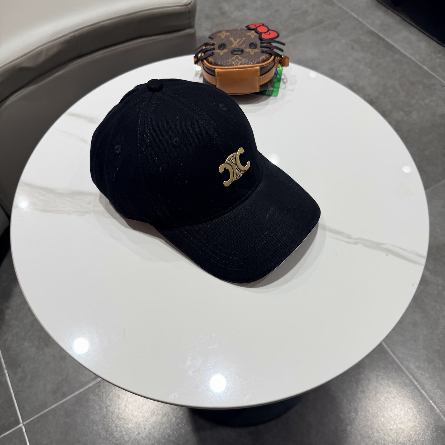 赛琳 CELINE 新款春夏球帽🧢大牌款超好搭配，闭眼入的一款