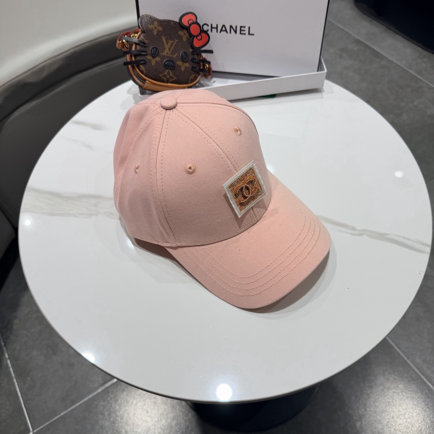 香奈儿CHANEL 春夏新品高定棒球帽，小香logo经典简约，时尚休闲设计 跑量新品