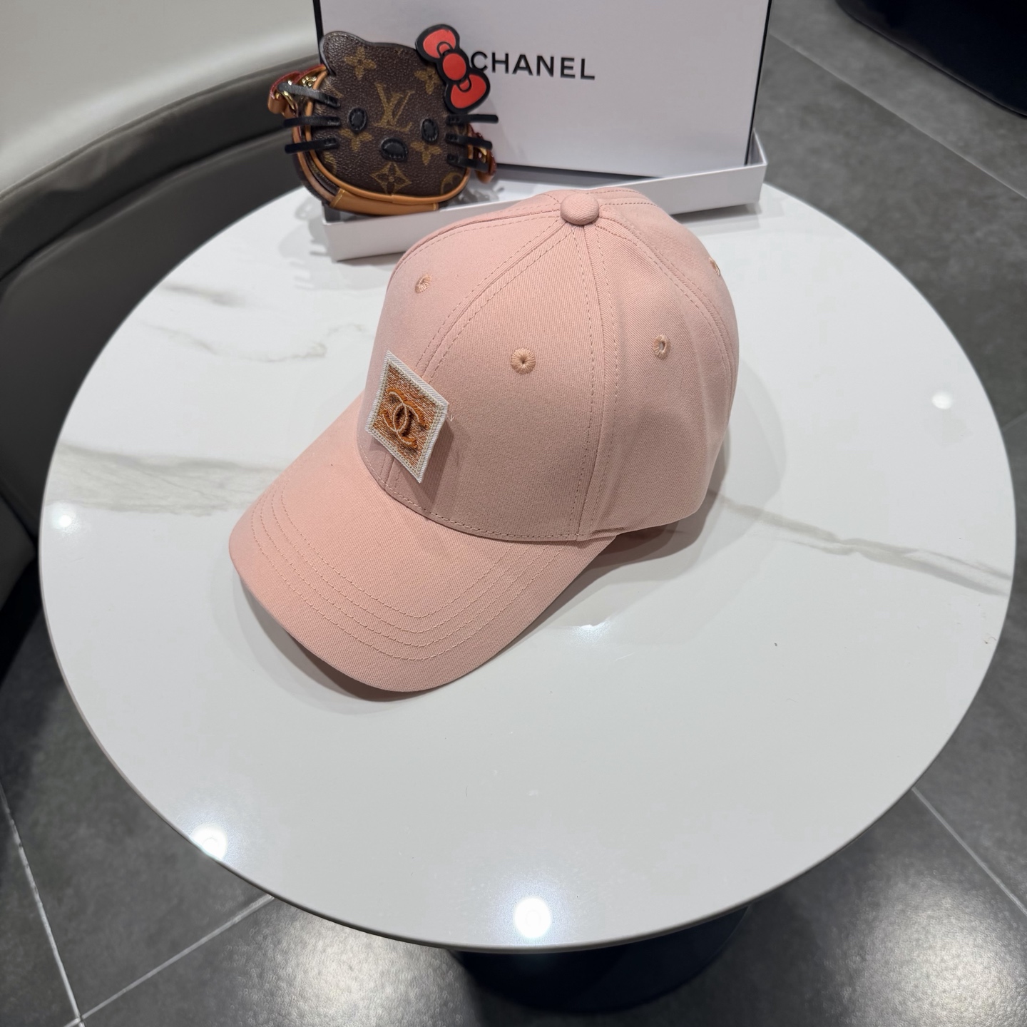 香奈儿CHANEL 春夏新品高定棒球帽，小香logo经典简约，时尚休闲设计 跑量新品