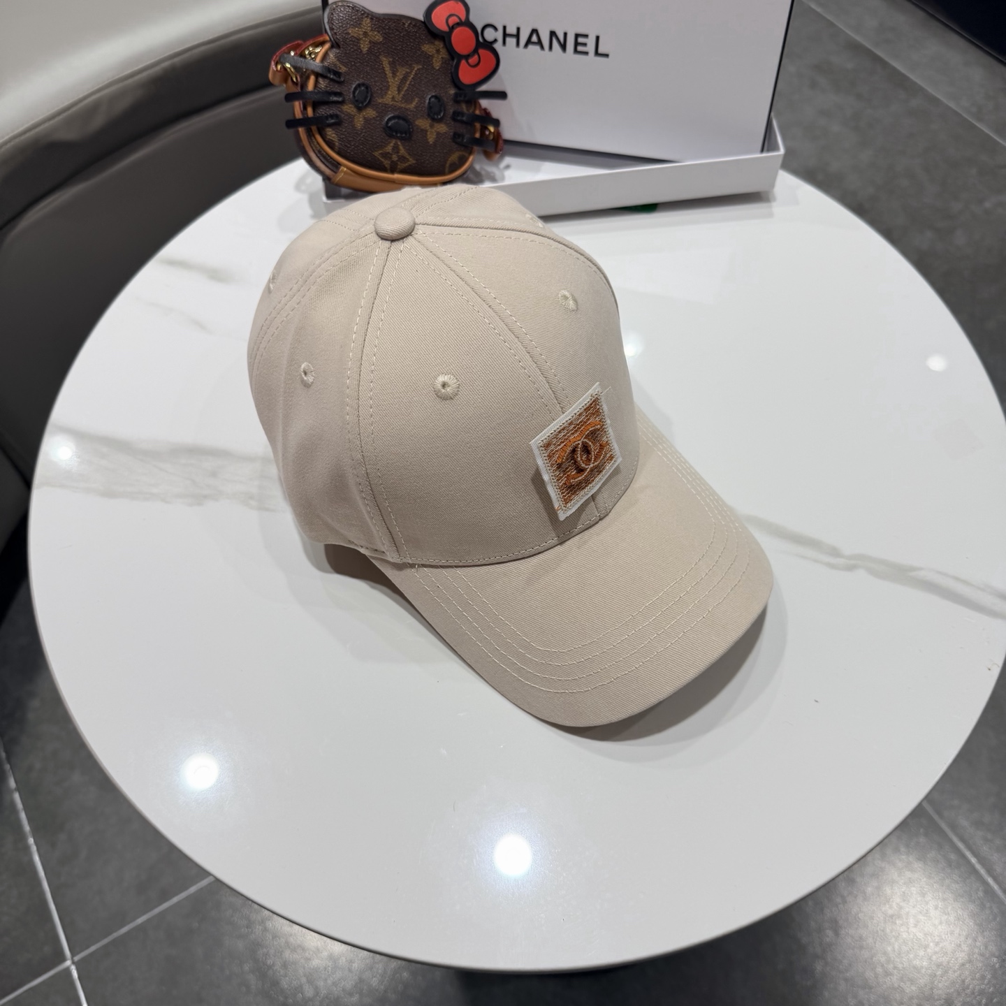 香奈儿CHANEL 春夏新品高定棒球帽，小香logo经典简约，时尚休闲设计 跑量新品