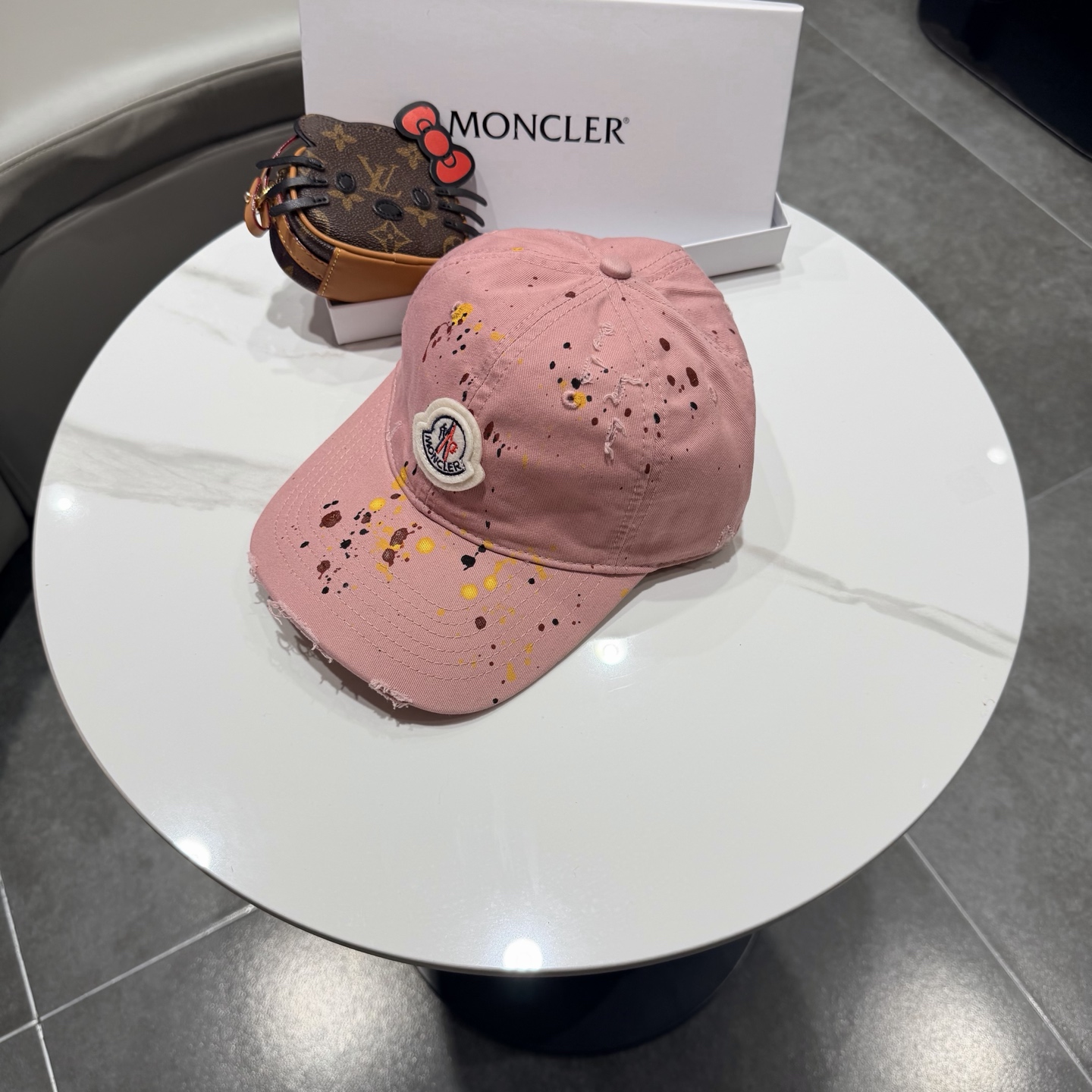 蒙口MONCLER新款棒球帽，时尚炸街单品，风格很OK，网红.时尚博主的最爱！高品质舒适透气，凹造型很好