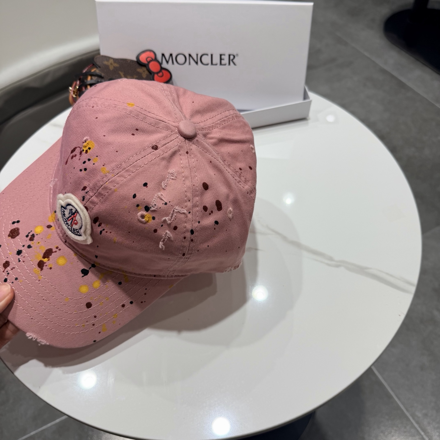 蒙口MONCLER新款棒球帽，时尚炸街单品，风格很OK，网红.时尚博主的最爱！高品质舒适透气，凹造型很好