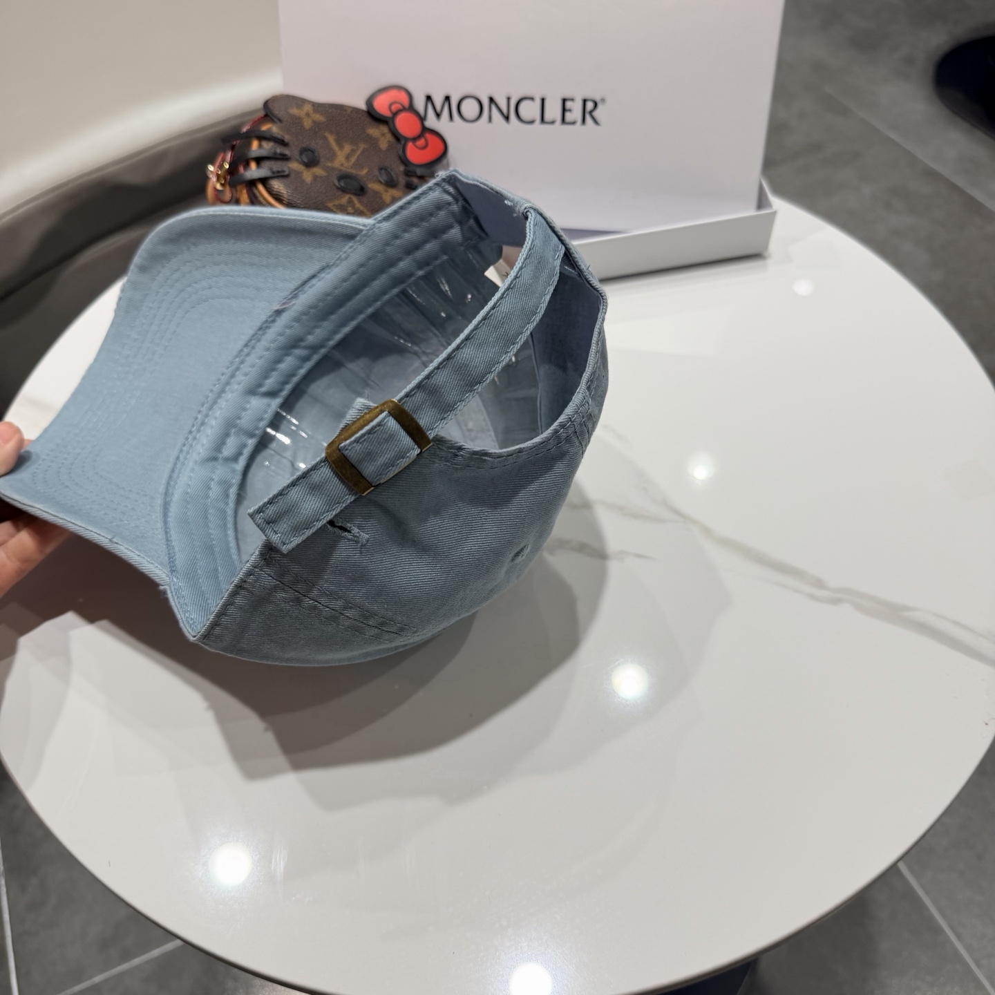 蒙口MONCLER新款棒球帽，时尚炸街单品，风格很OK，网红.时尚博主的最爱！高品质舒适透气，凹造型很好