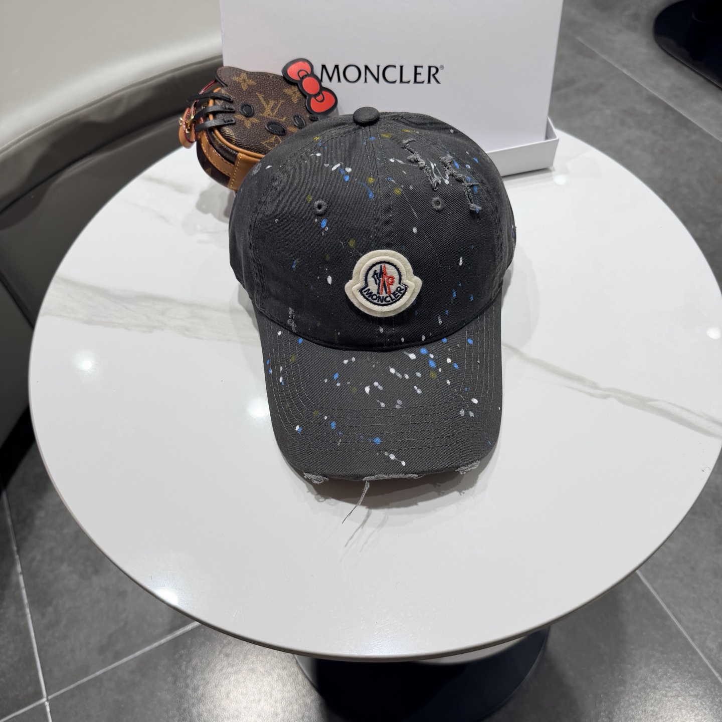 蒙口MONCLER新款棒球帽，时尚炸街单品，风格很OK，网红.时尚博主的最爱！高品质舒适透气，凹造型很好