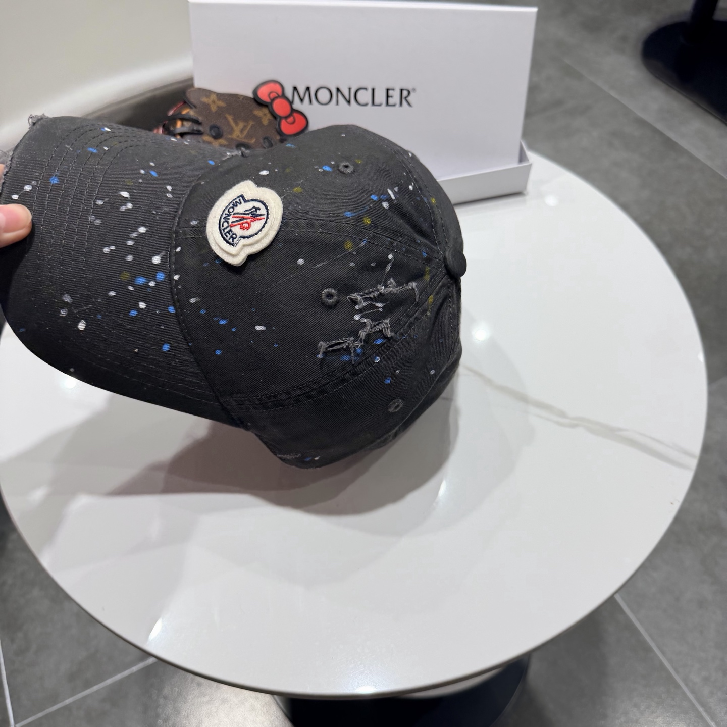 蒙口MONCLER新款棒球帽，时尚炸街单品，风格很OK，网红.时尚博主的最爱！高品质舒适透气，凹造型很好