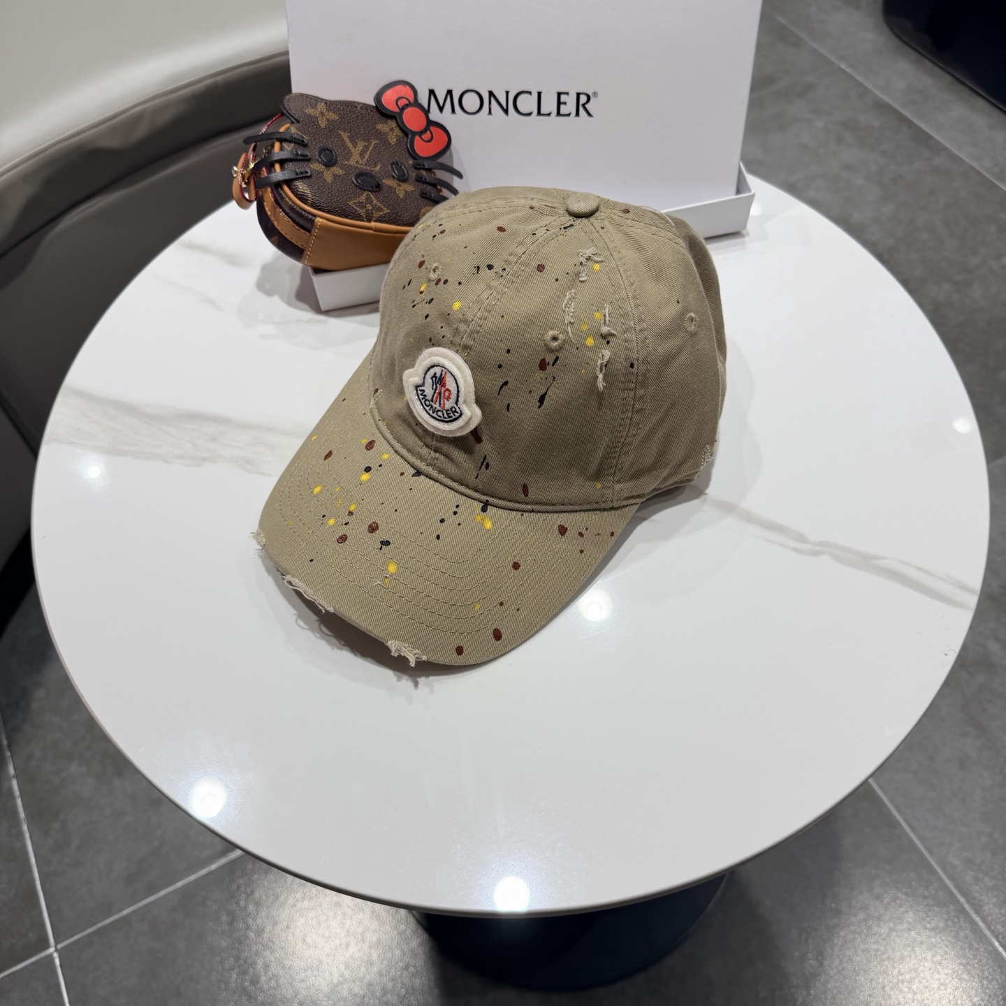 蒙口MONCLER新款棒球帽，时尚炸街单品，风格很OK，网红.时尚博主的最爱！高品质舒适透气，凹造型很好