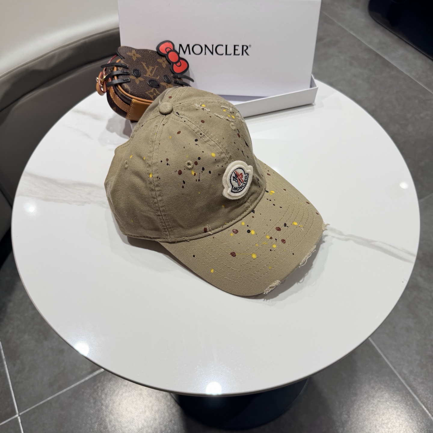 蒙口MONCLER新款棒球帽，时尚炸街单品，风格很OK，网红.时尚博主的最爱！高品质舒适透气，凹造型很好