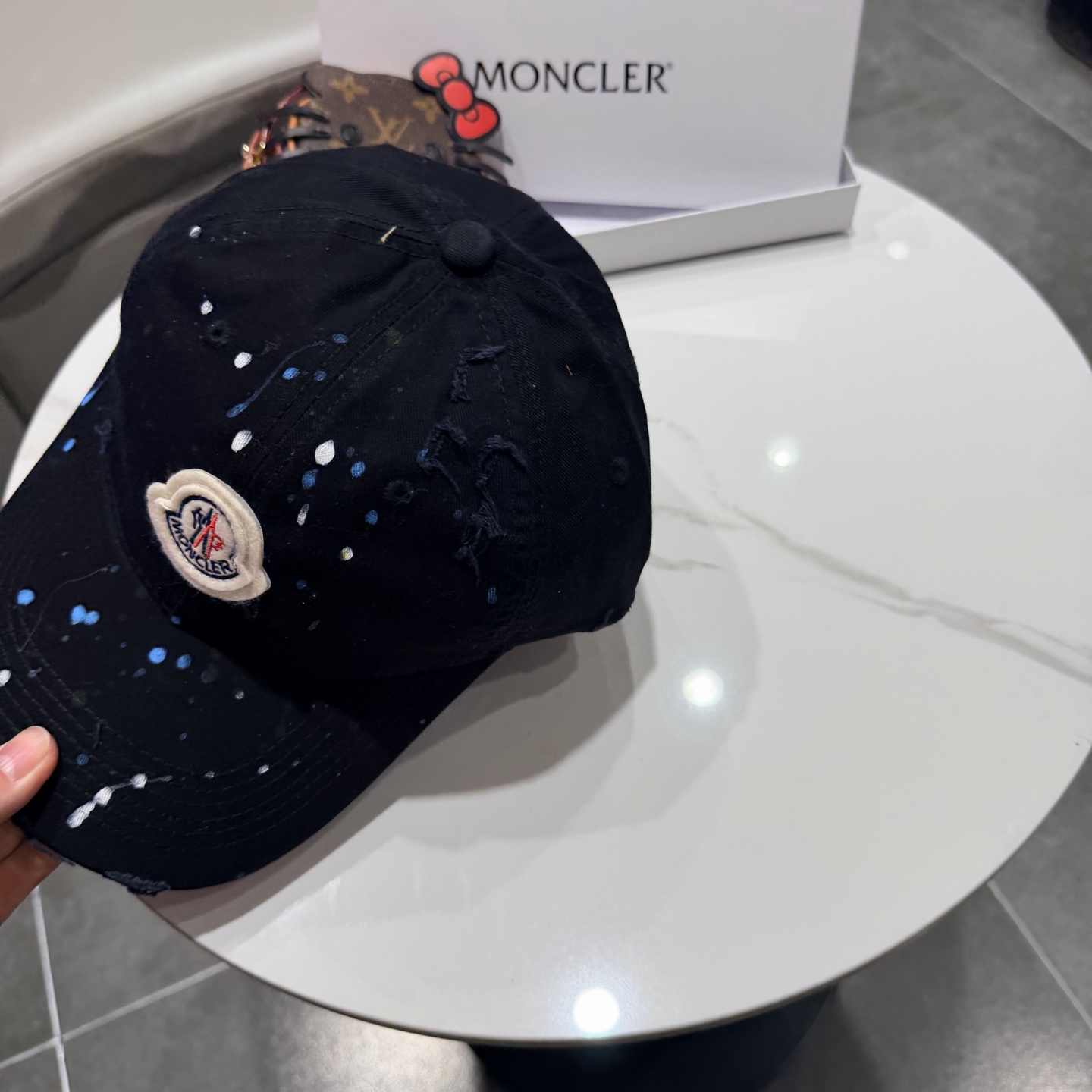 蒙口MONCLER新款棒球帽，时尚炸街单品，风格很OK，网红.时尚博主的最爱！高品质舒适透气，凹造型很好