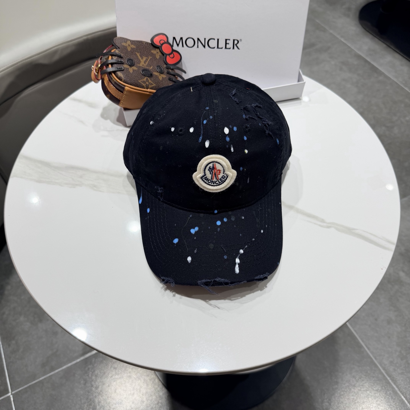 蒙口MONCLER新款棒球帽，时尚炸街单品，风格很OK，网红.时尚博主的最爱！高品质舒适透气，凹造型很好