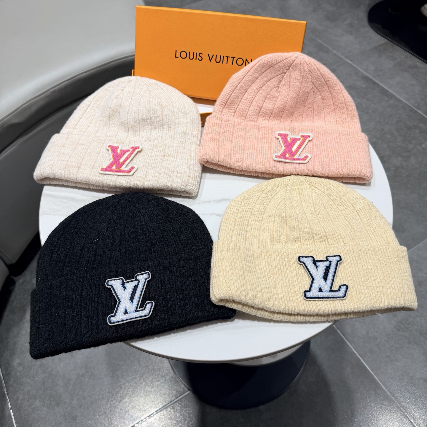 路易威登棒球帽 LouisVuitton😍新款LV毛线帽，百搭款🤗男女通用！跑量！