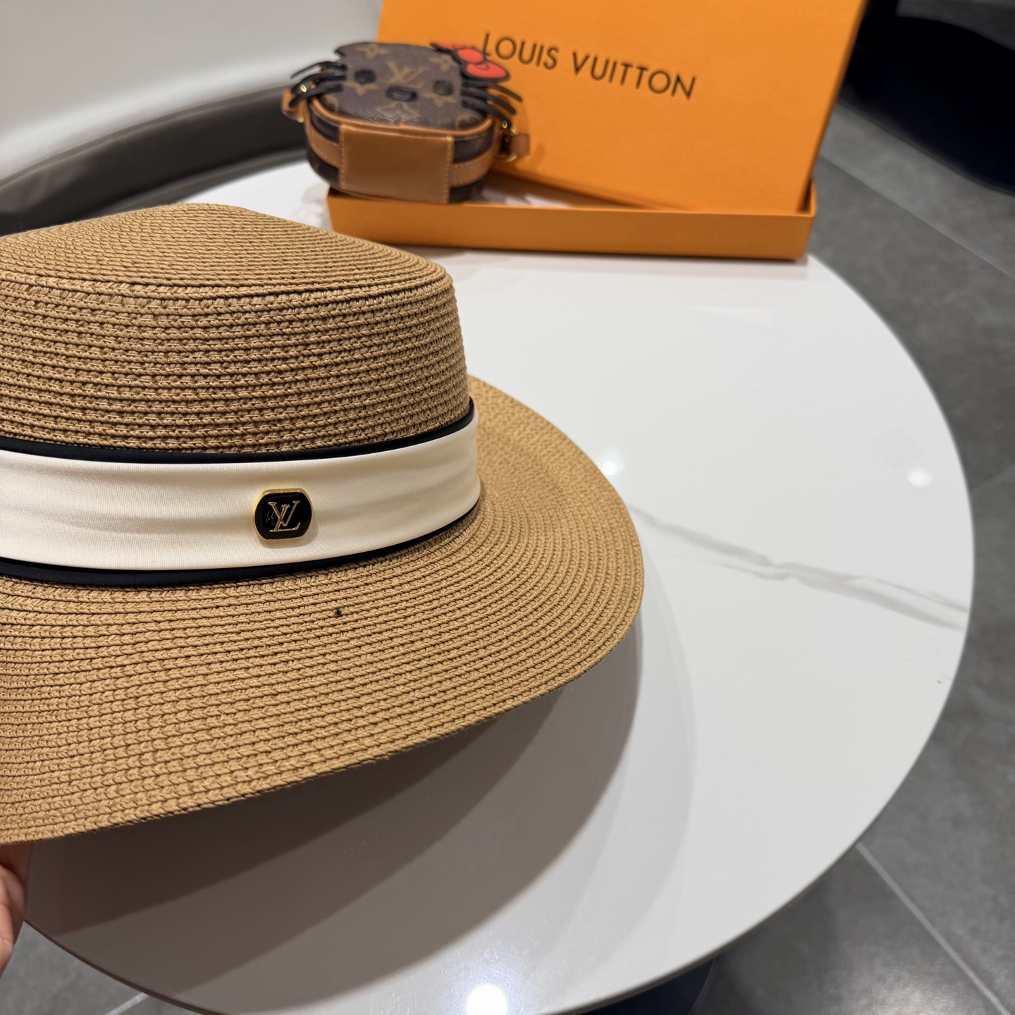 lv新款平顶草帽 头围57cm