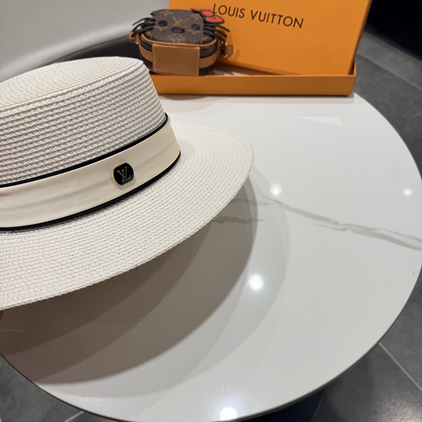 lv新款平顶草帽 头围57cm