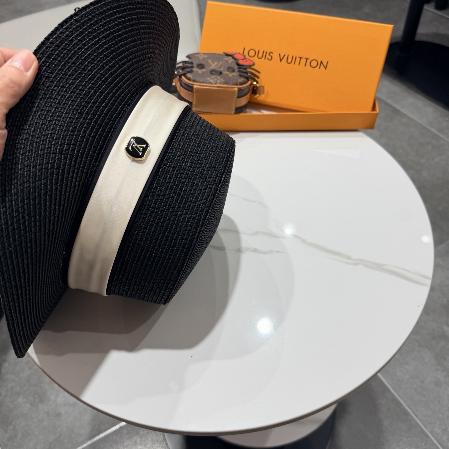 lv新款平顶草帽 头围57cm