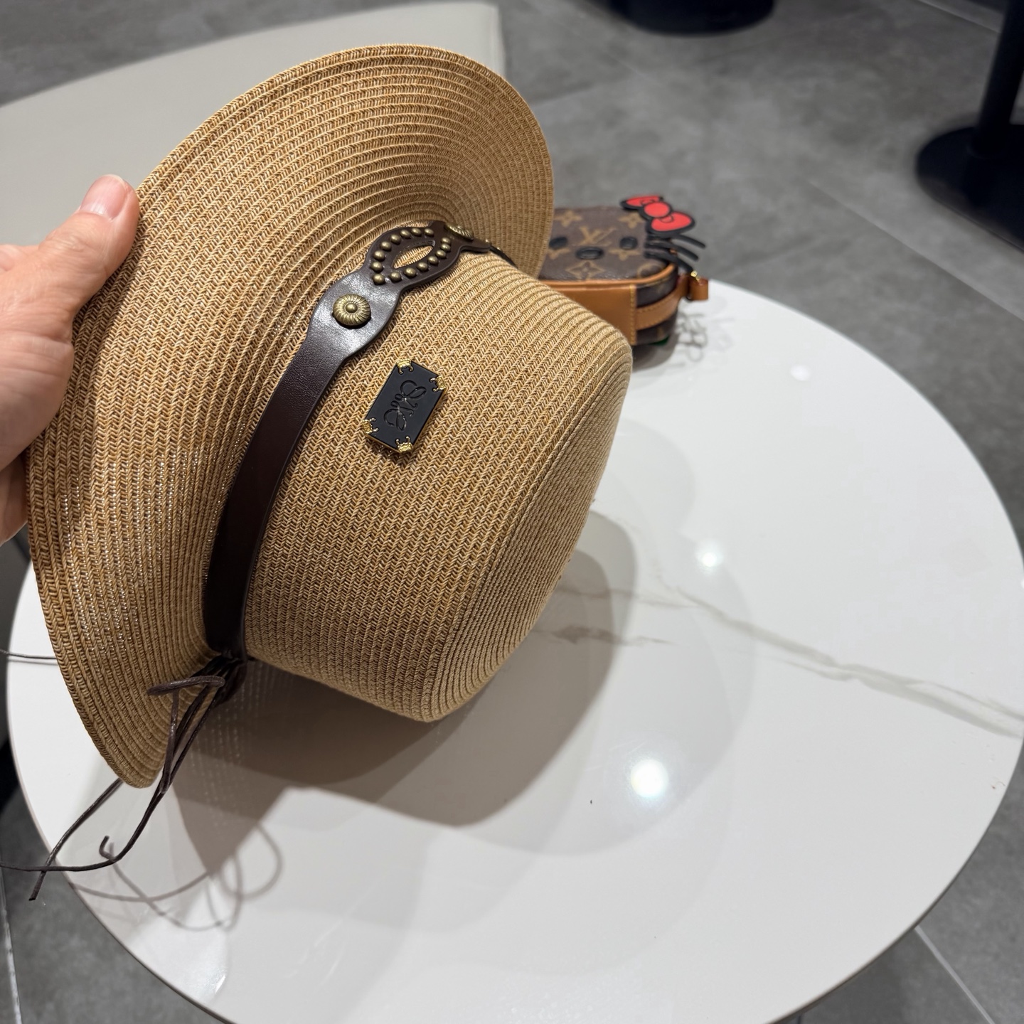 罗意威风复古平顶帽子女夏季防晒草帽国潮平沿帽海边度假百搭遮阳帽