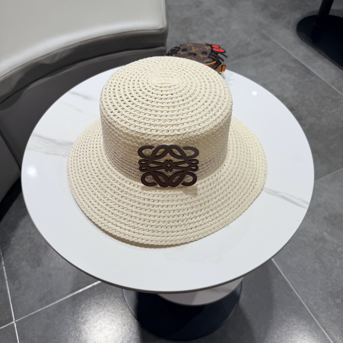 罗意威草帽，遮阳盆帽，可折叠，高级定制，头围57cm。