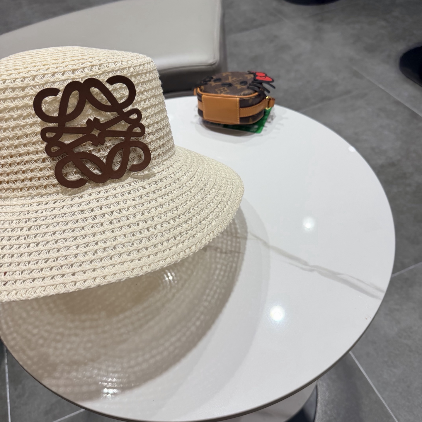 罗意威草帽，遮阳盆帽，可折叠，高级定制，头围57cm。