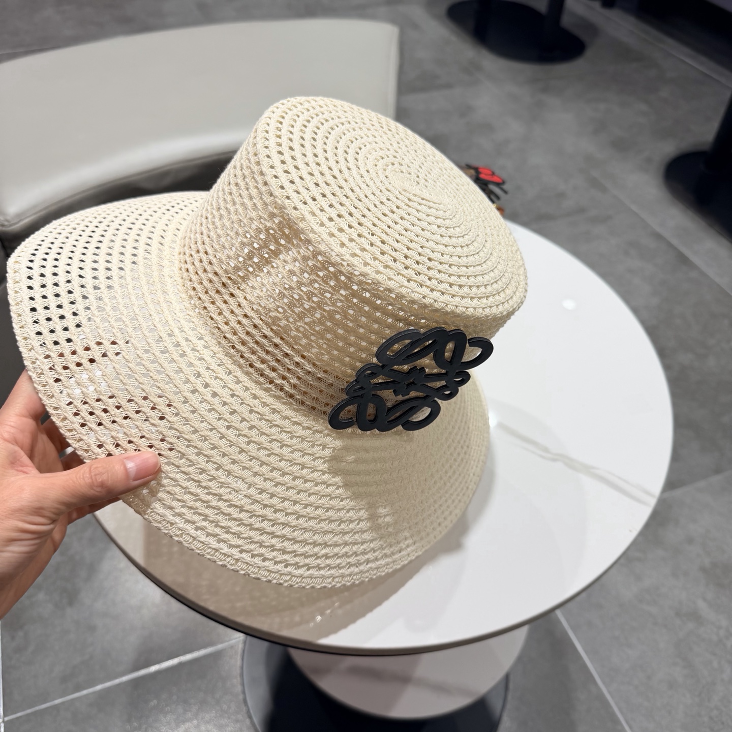 罗意威草帽，遮阳盆帽，可折叠，高级定制，头围57cm。