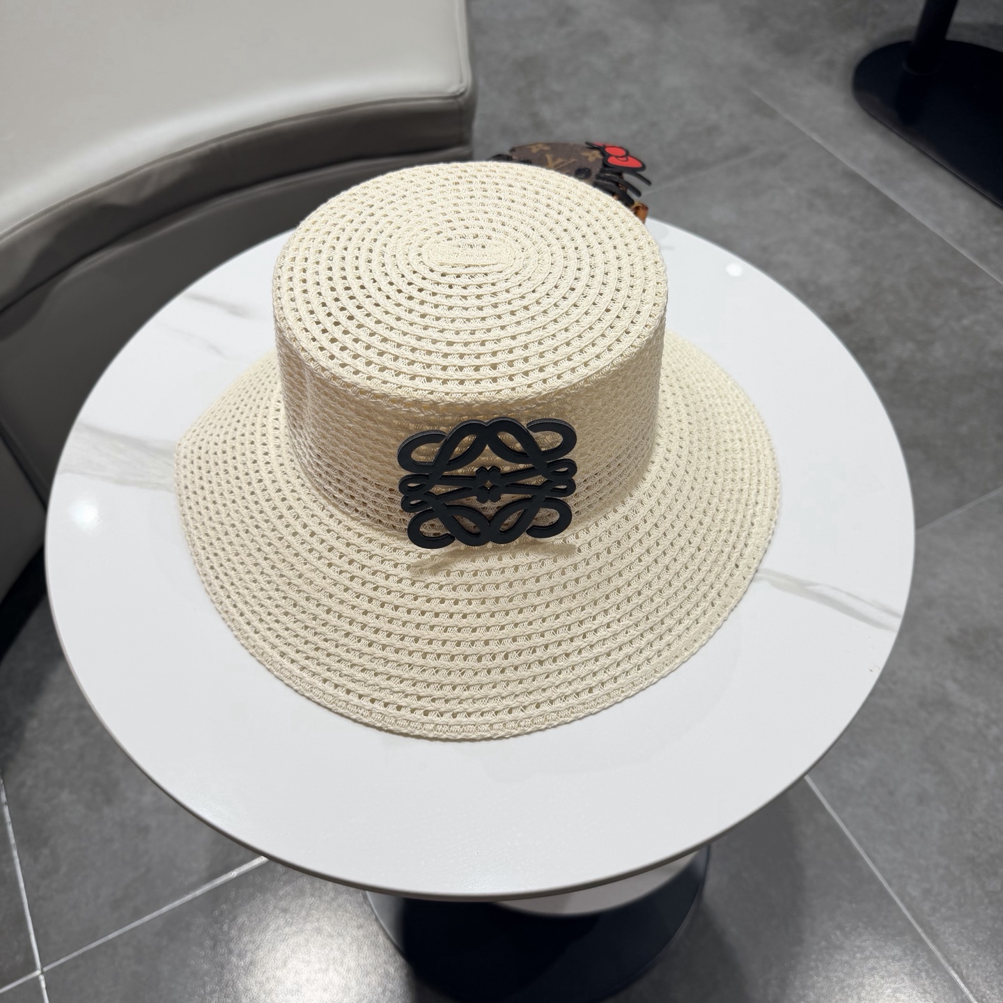 罗意威草帽，遮阳盆帽，可折叠，高级定制，头围57cm。