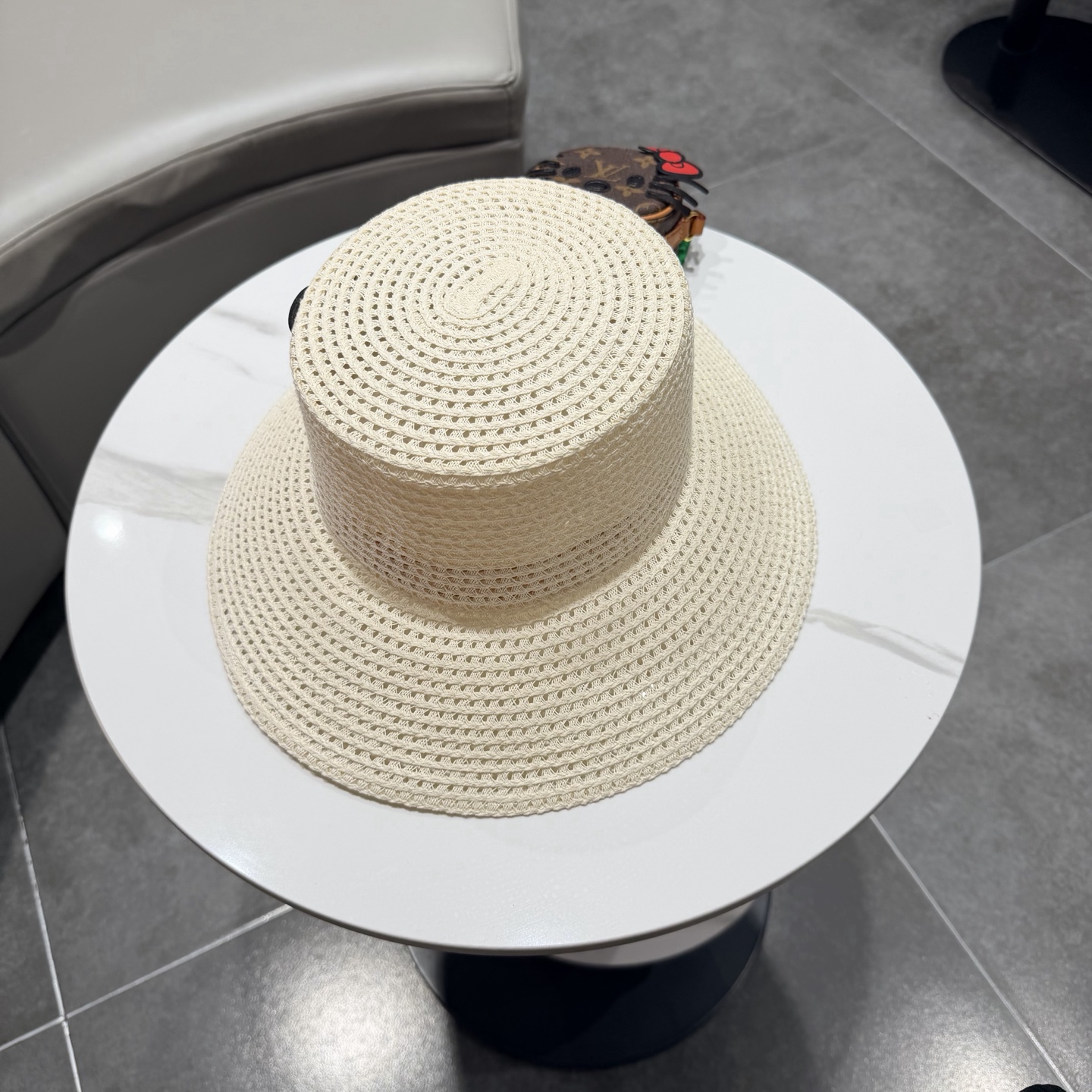 罗意威草帽，遮阳盆帽，可折叠，高级定制，头围57cm。