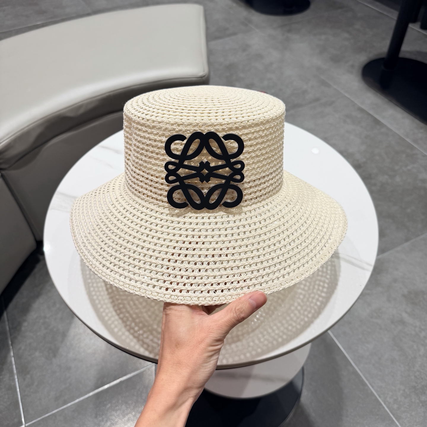 罗意威草帽，遮阳盆帽，可折叠，高级定制，头围57cm。