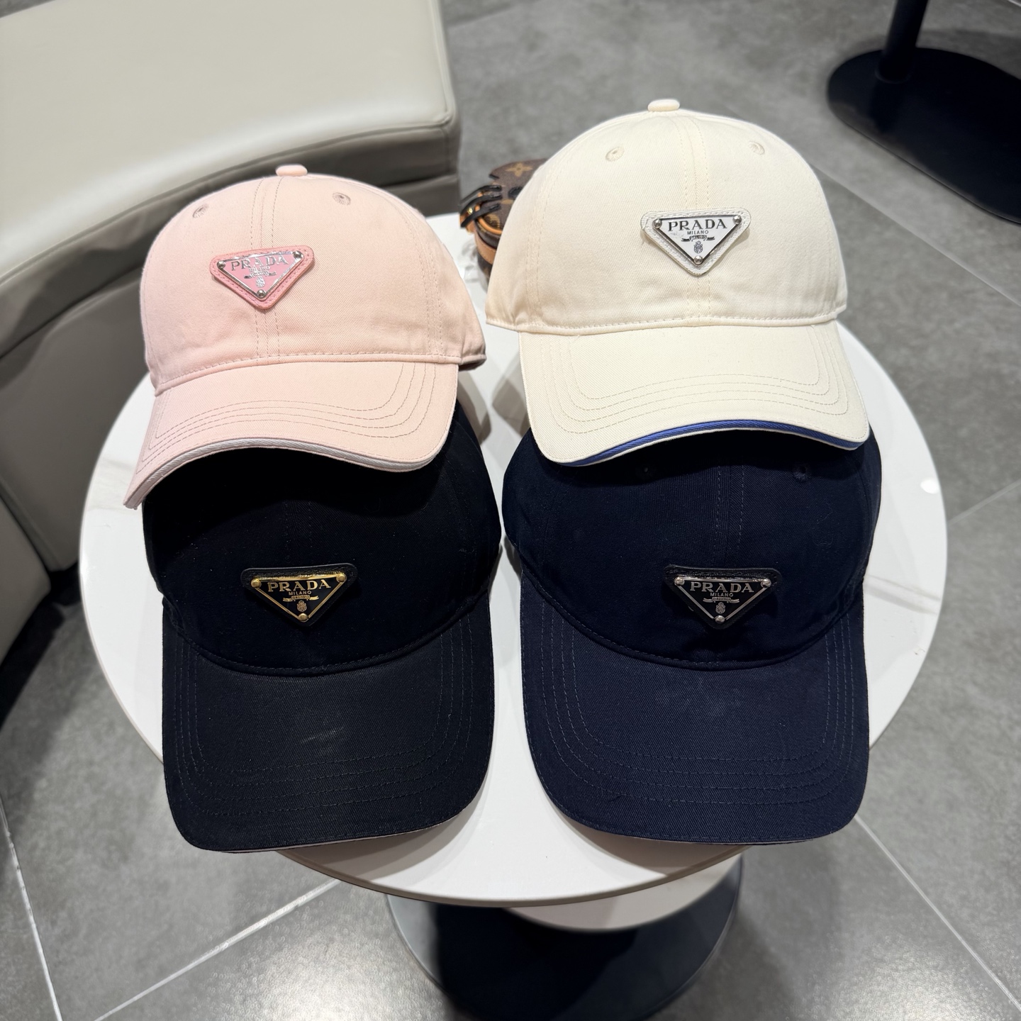 prada hat Prada 2025New ， — photo 5