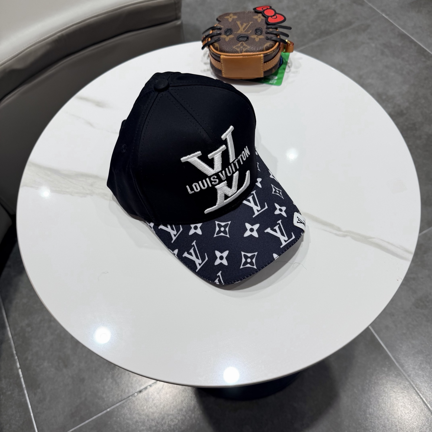 路易威登lv棒球帽 LouisVuitton😍2026新款重工打造♥️高端大气，百搭款🤗男女通用！