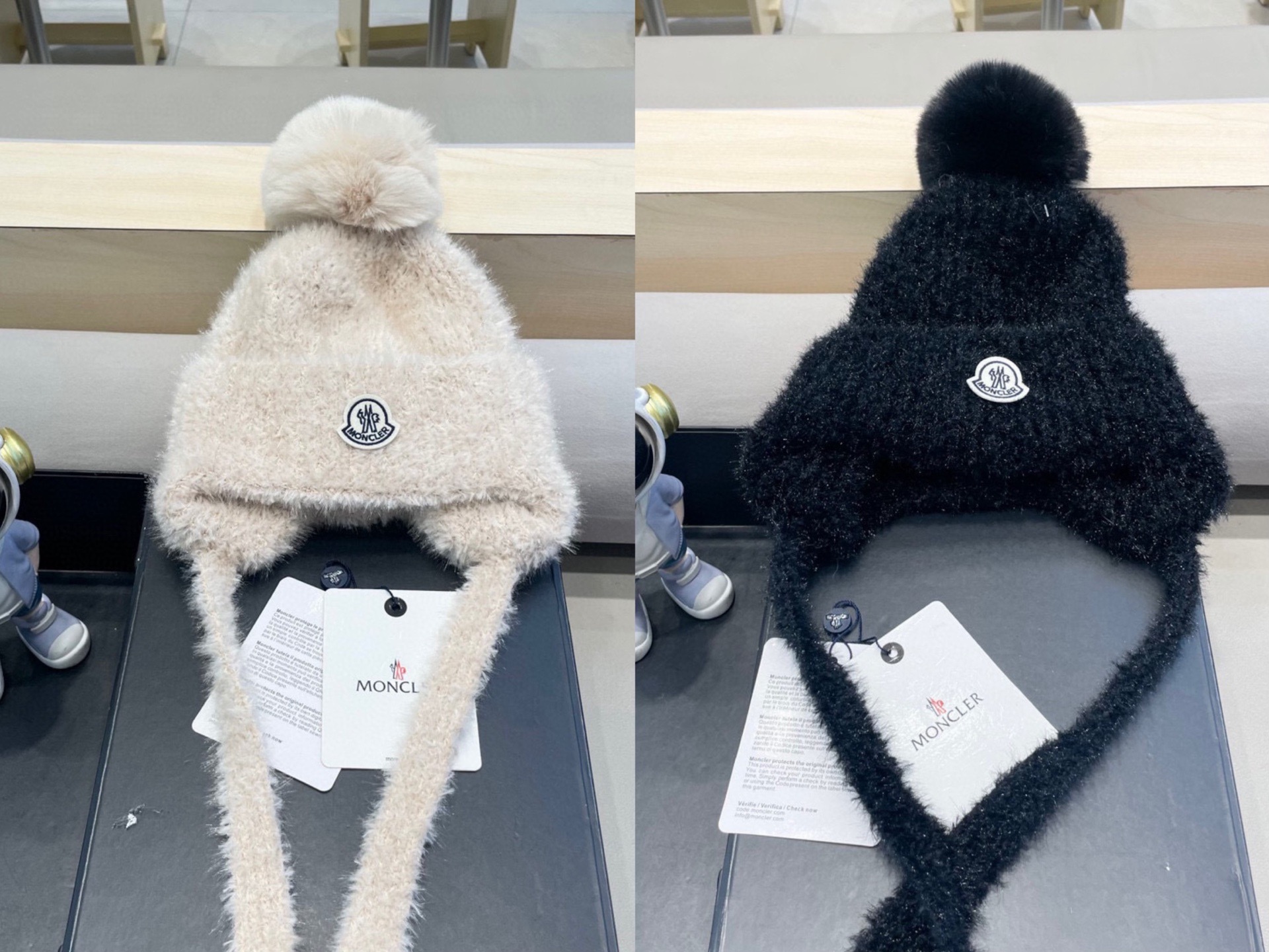 moncler新款时尚潮流显脸小毛线帽秋冬毛绒保暖护耳套头针织帽