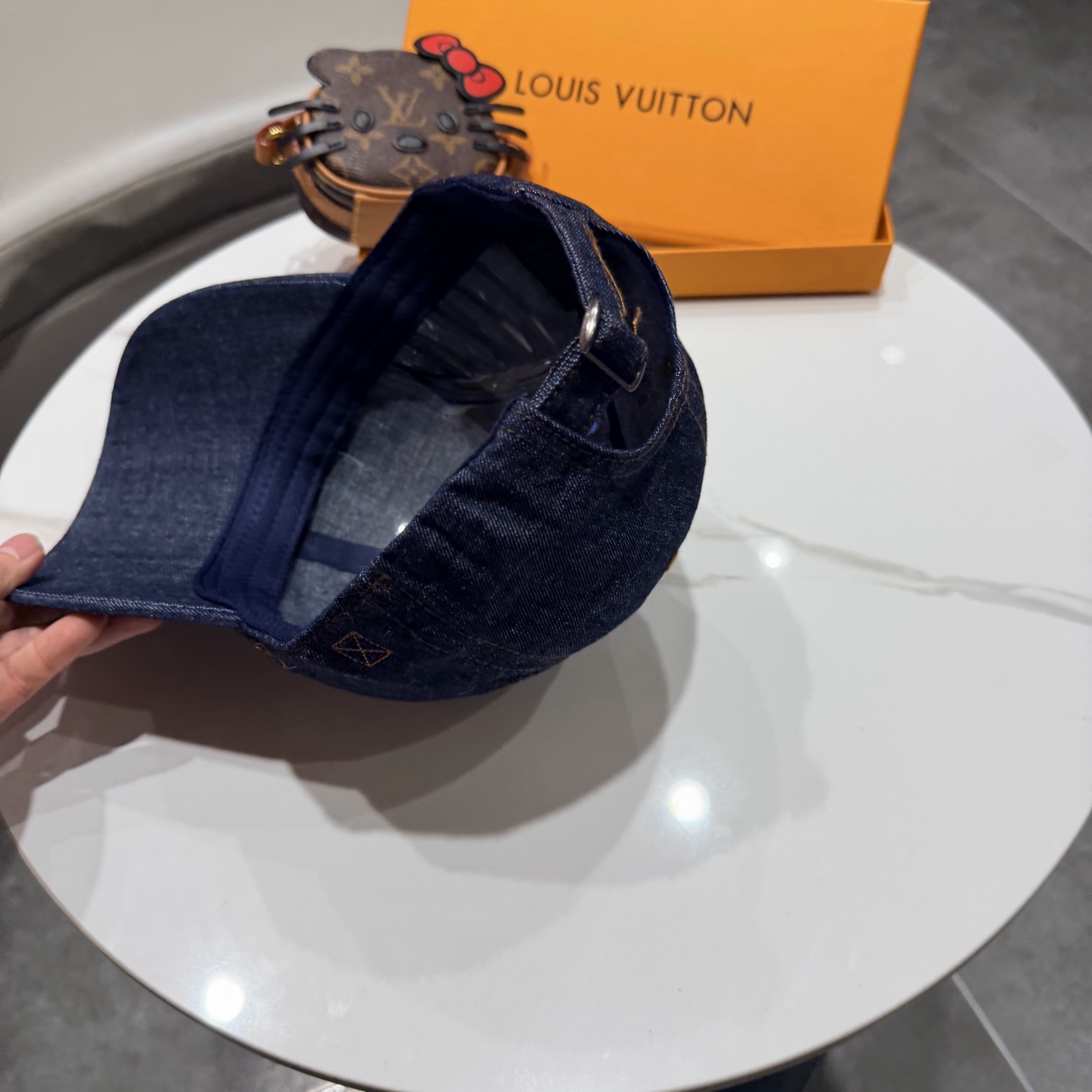 路易威登棒球帽LouisVuitton👒😍新款LV棒球帽，重工打造♥完美刺绣，高端大气，百搭款🤗男女通用
