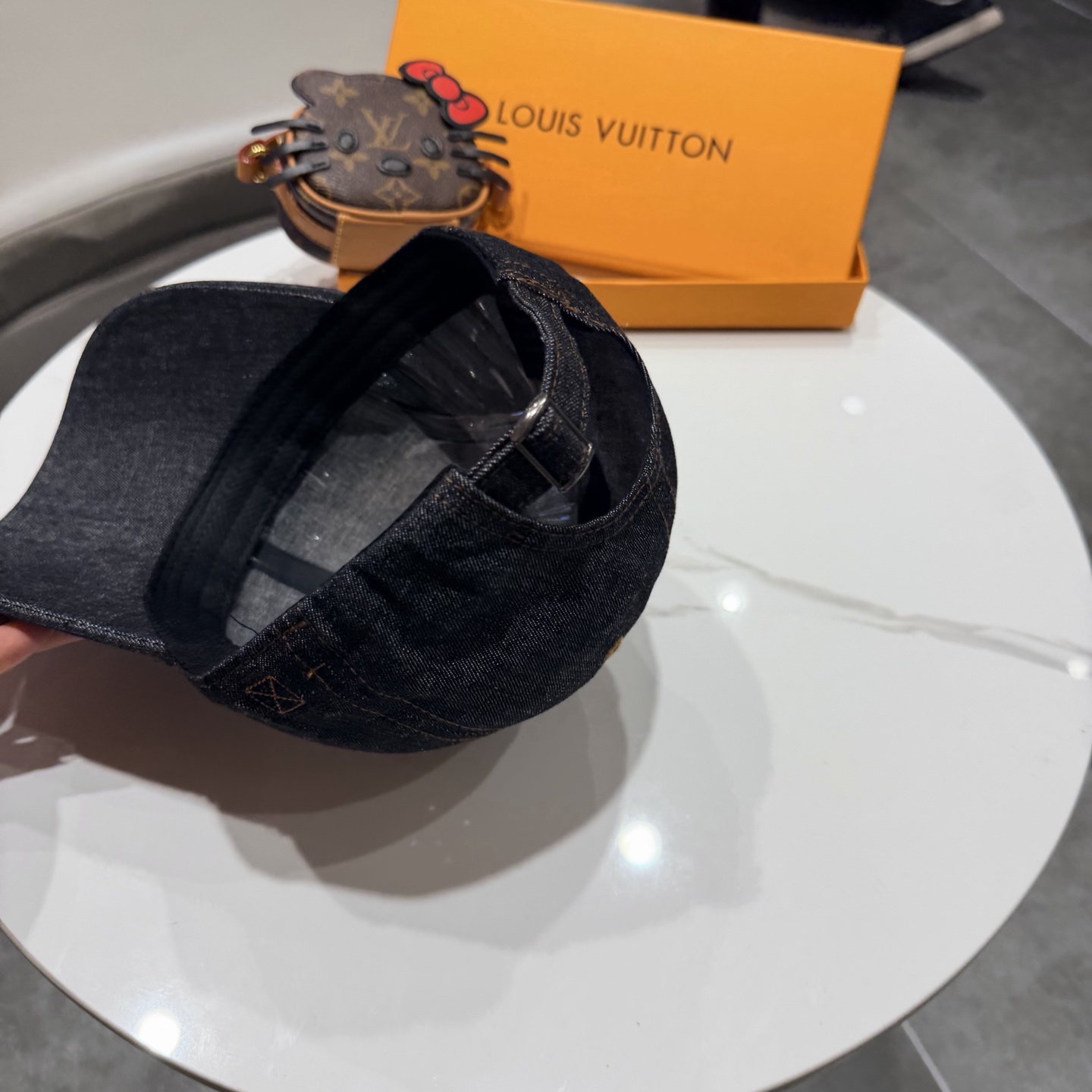 路易威登棒球帽LouisVuitton👒😍新款LV棒球帽，重工打造♥完美刺绣，高端大气，百搭款🤗男女通用