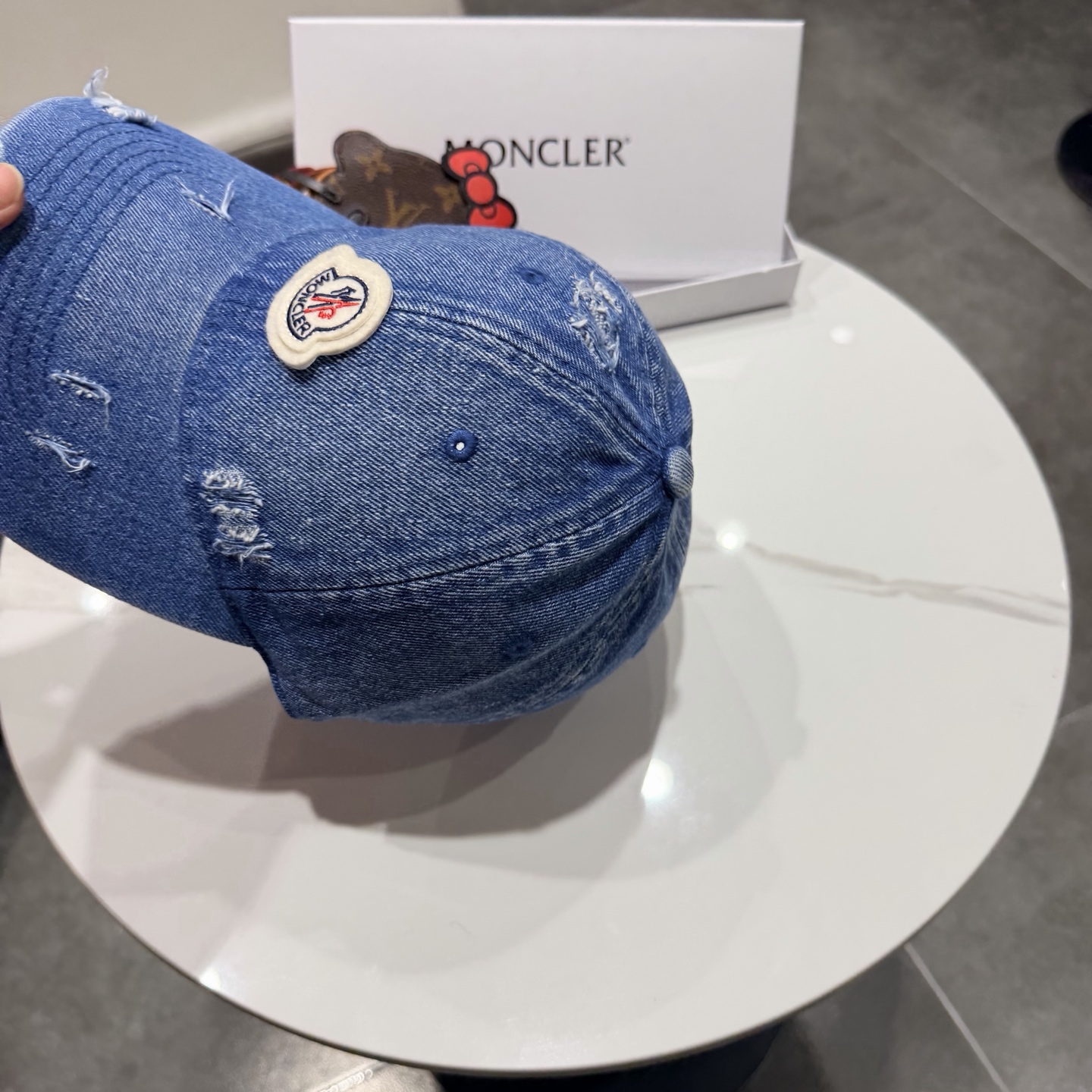 蒙口moncler2026新款的春季破洞 棒球帽，四季都通用👍 闭眼入阿铁子们❗️