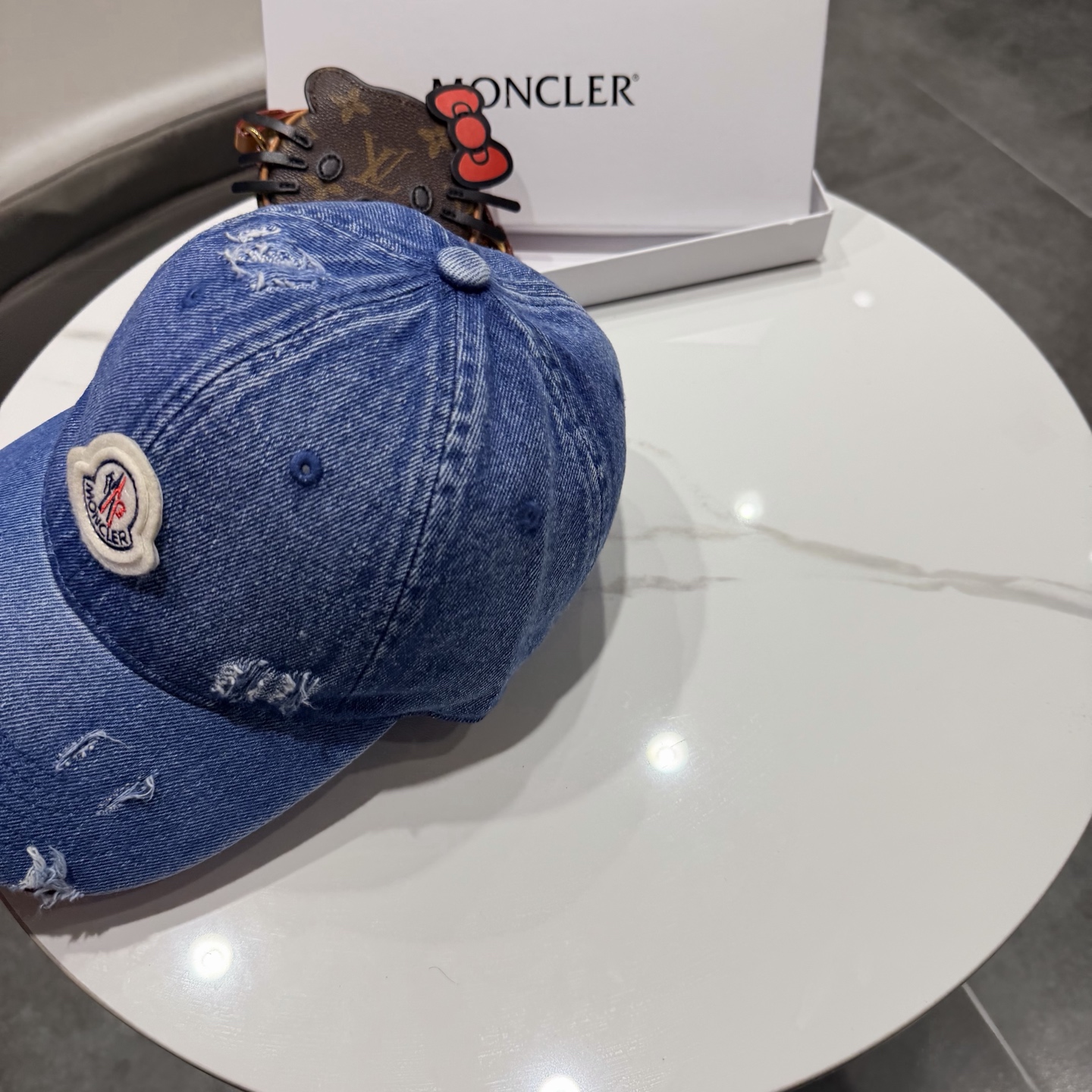 蒙口moncler2026新款的春季破洞 棒球帽，四季都通用👍 闭眼入阿铁子们❗️