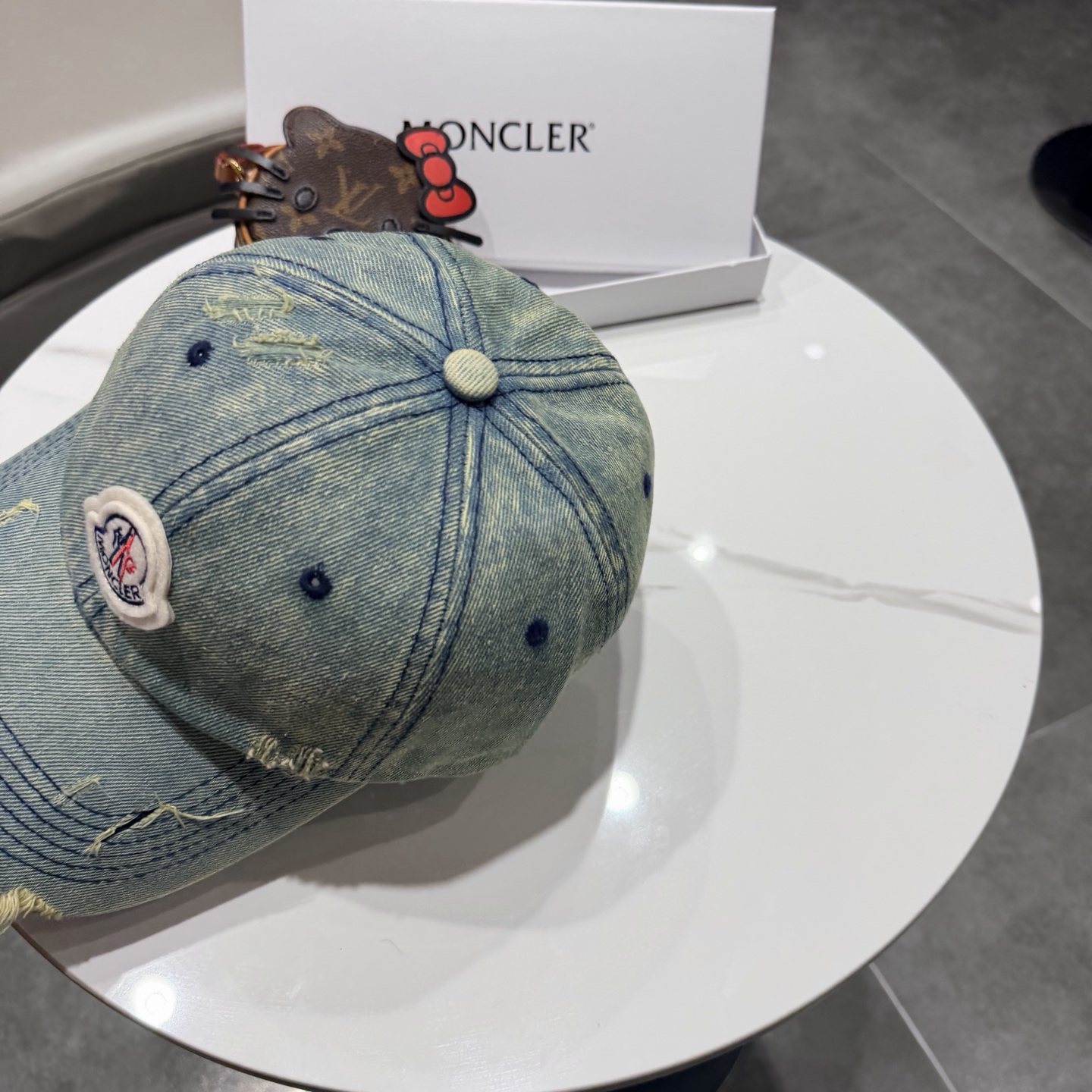 蒙口moncler2026新款的春季破洞 棒球帽，四季都通用👍 闭眼入阿铁子们❗️