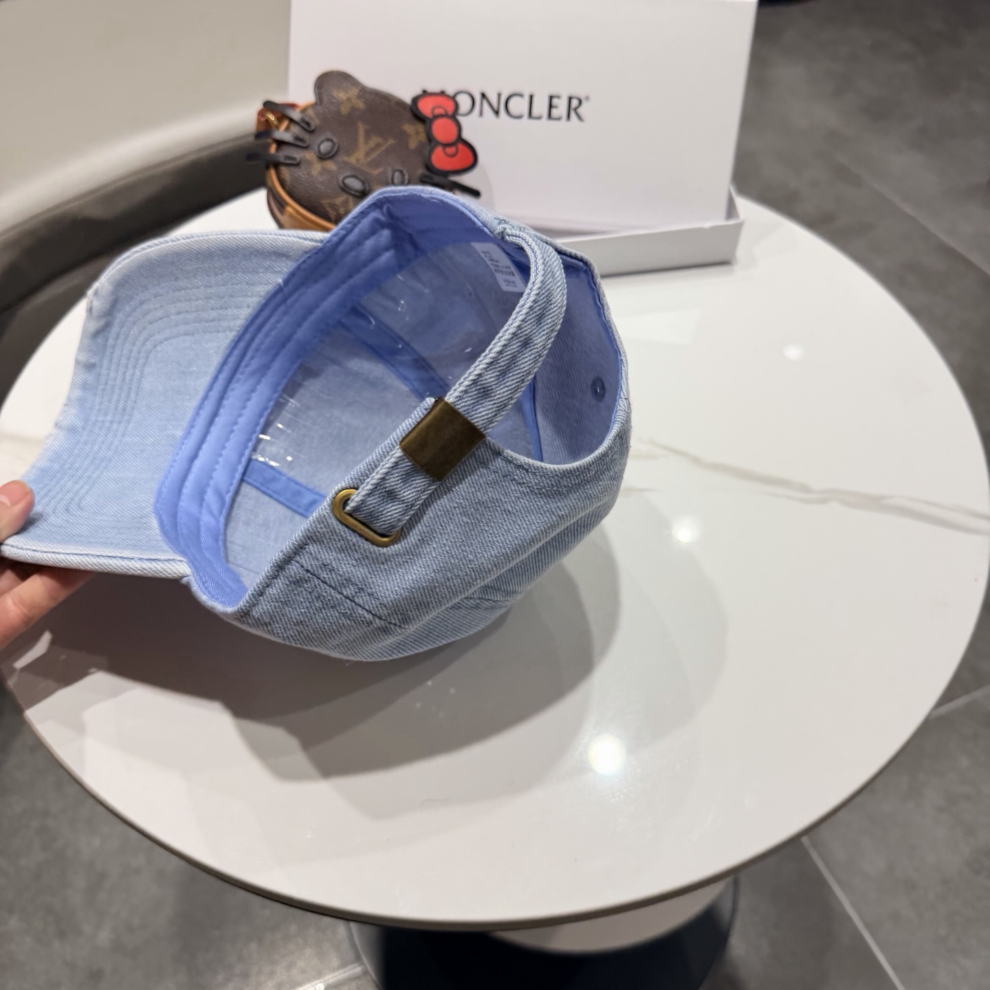 蒙口moncler2026新款的春季破洞 棒球帽，四季都通用👍 闭眼入阿铁子们❗️