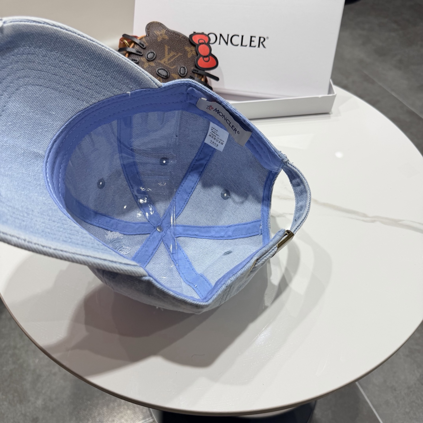 蒙口moncler2026新款的春季破洞 棒球帽，四季都通用👍 闭眼入阿铁子们❗️